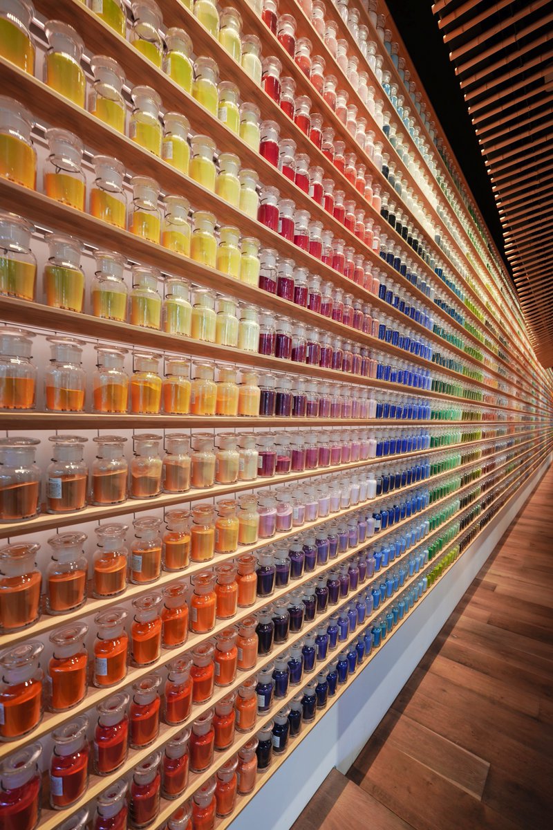 Art supplies store in Tokyo r/pics