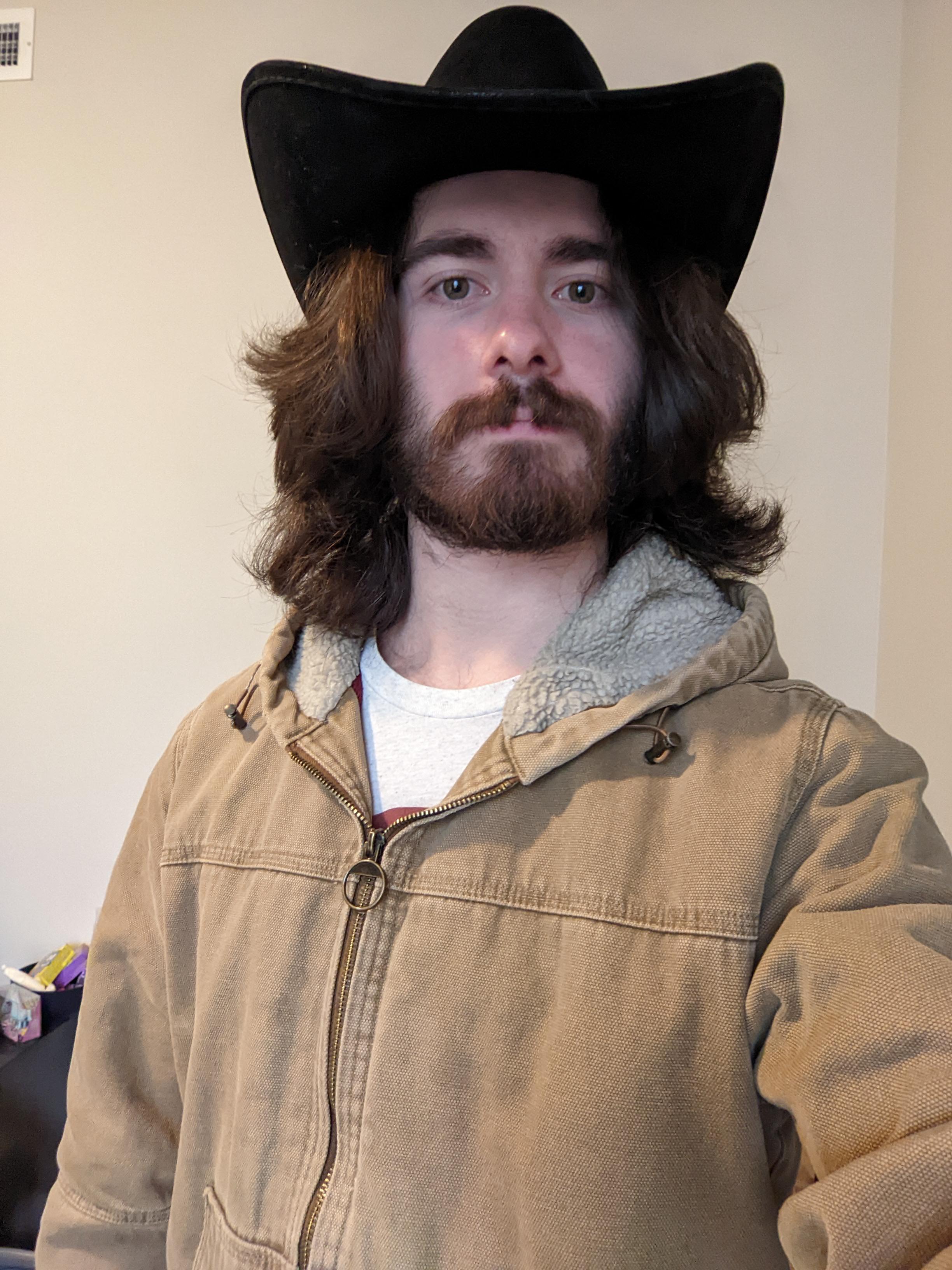 Growing it in again! This time with longer head hair so I can DJ bass