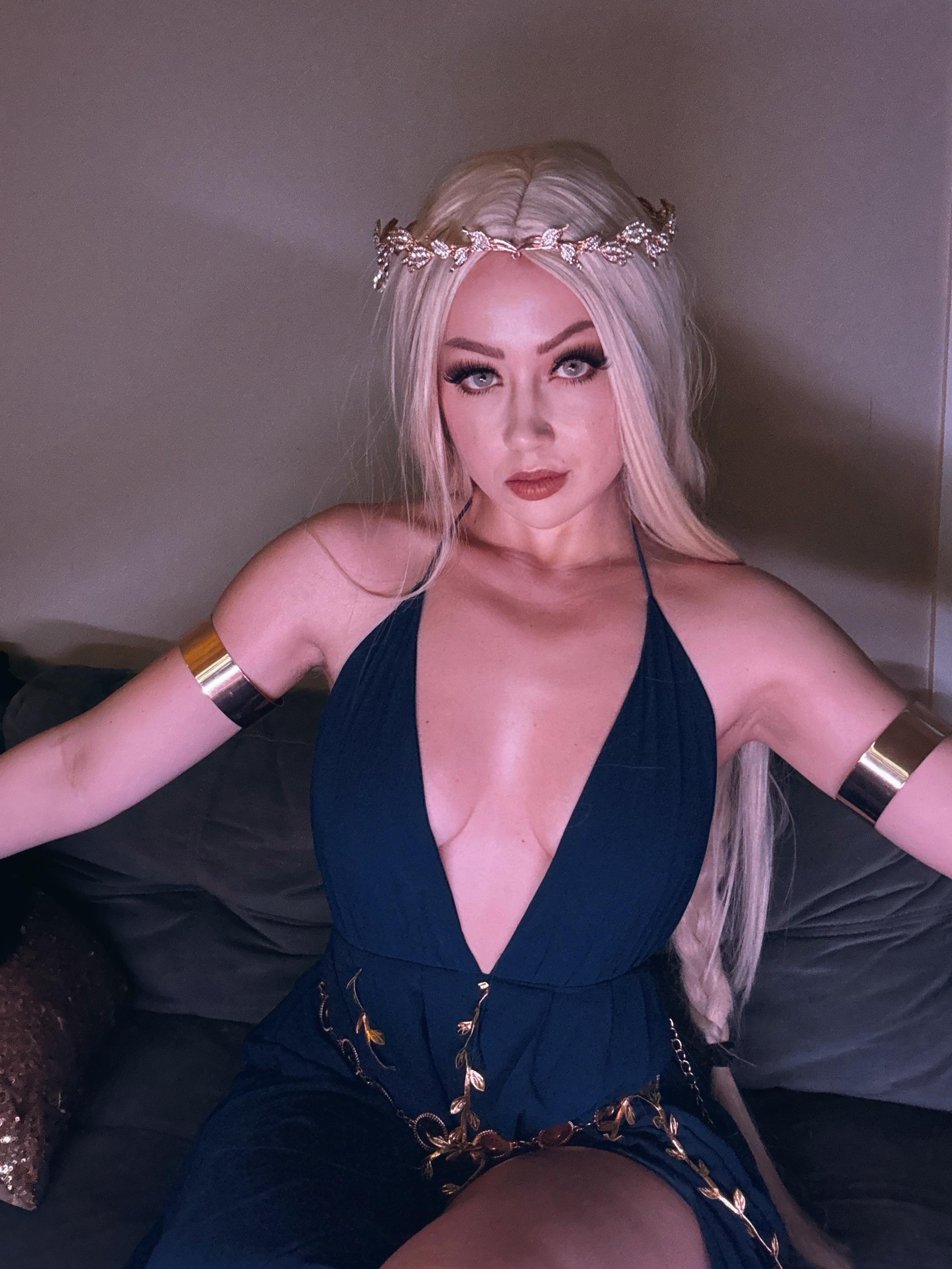 My cosplay of my take on Queen Marika! : fromsoftware