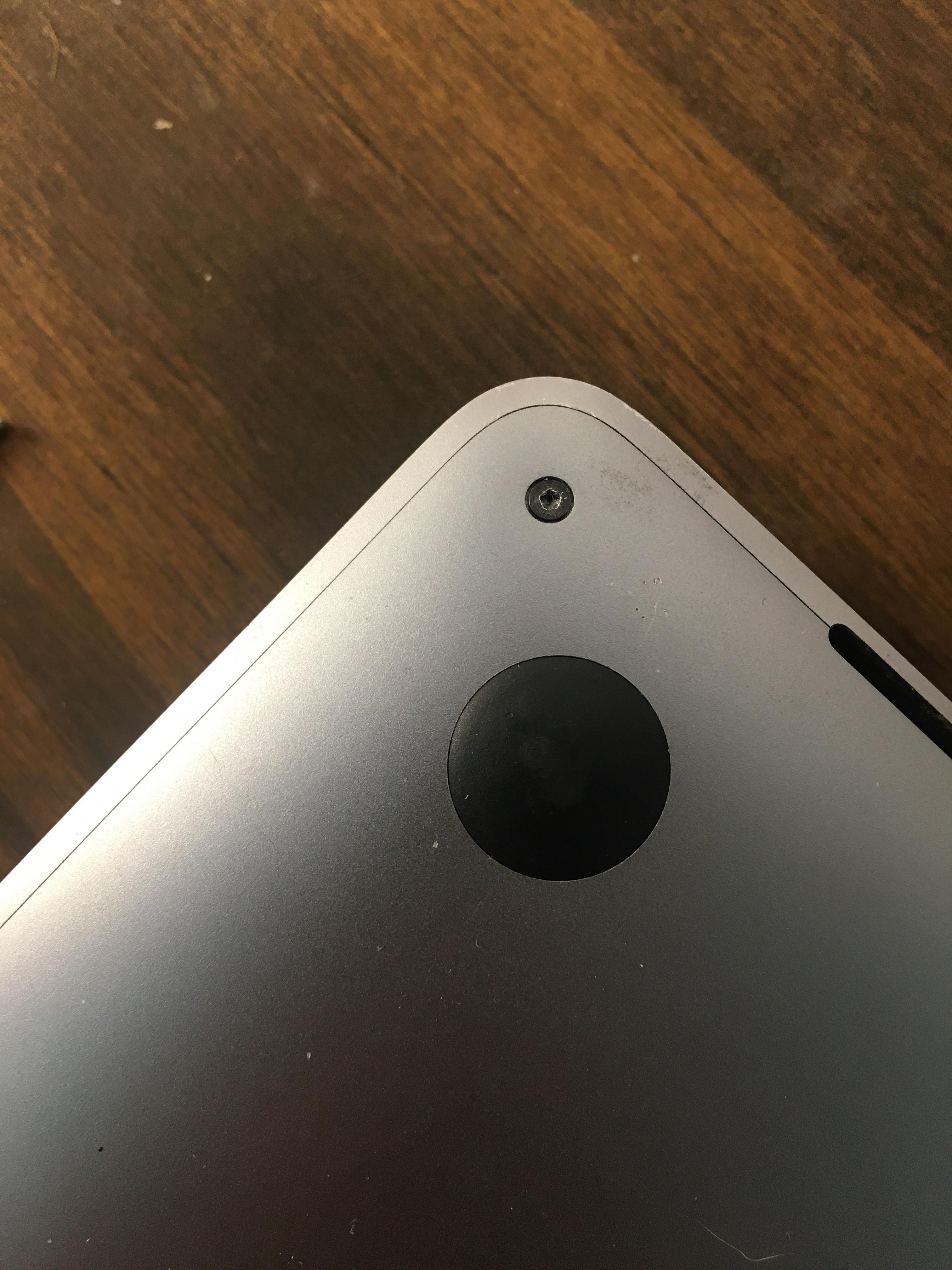 macbook pro pentalobe screws are a little damaged and no screwtip is