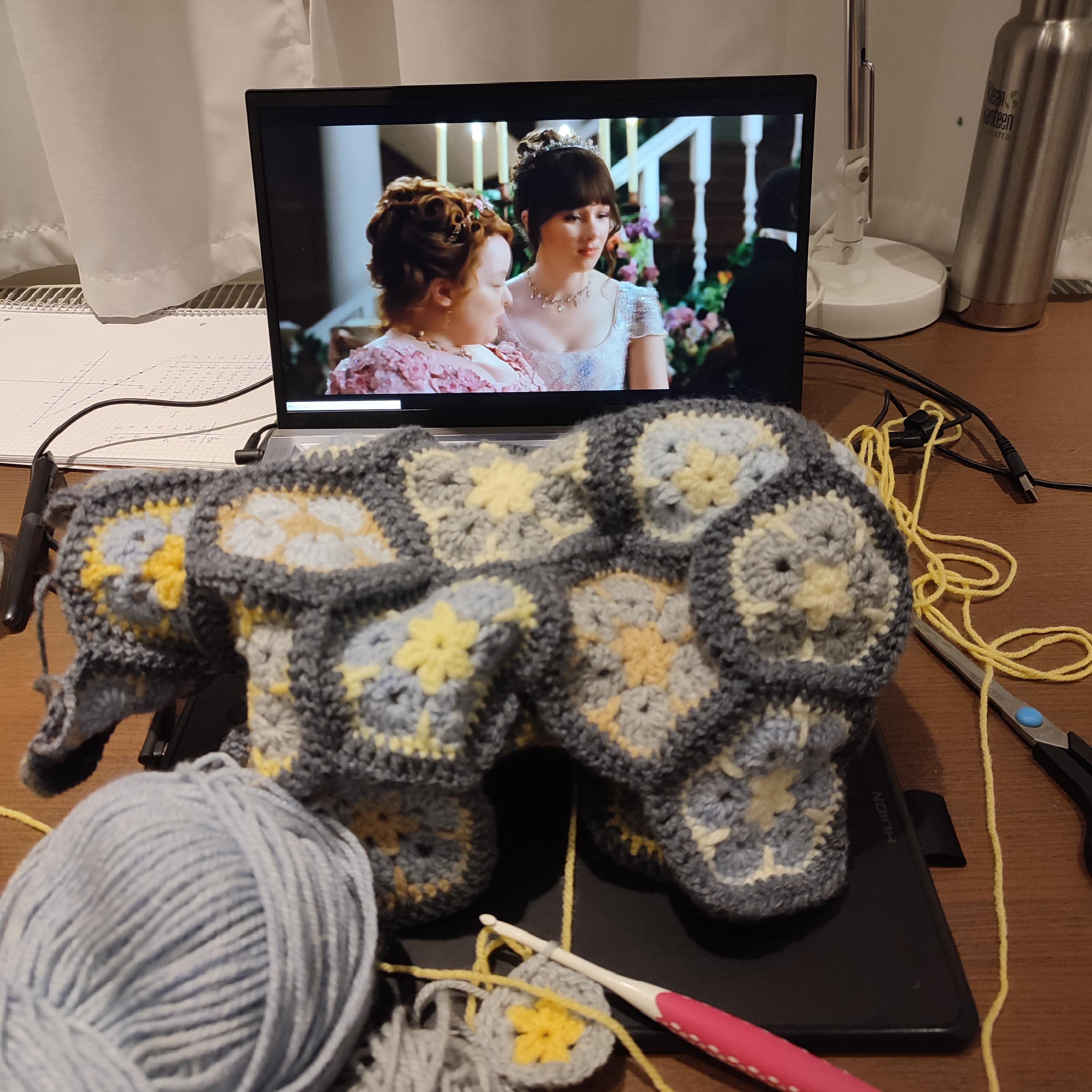 My boyfriend doesn't like crochet or Bridgerton...So this is what it