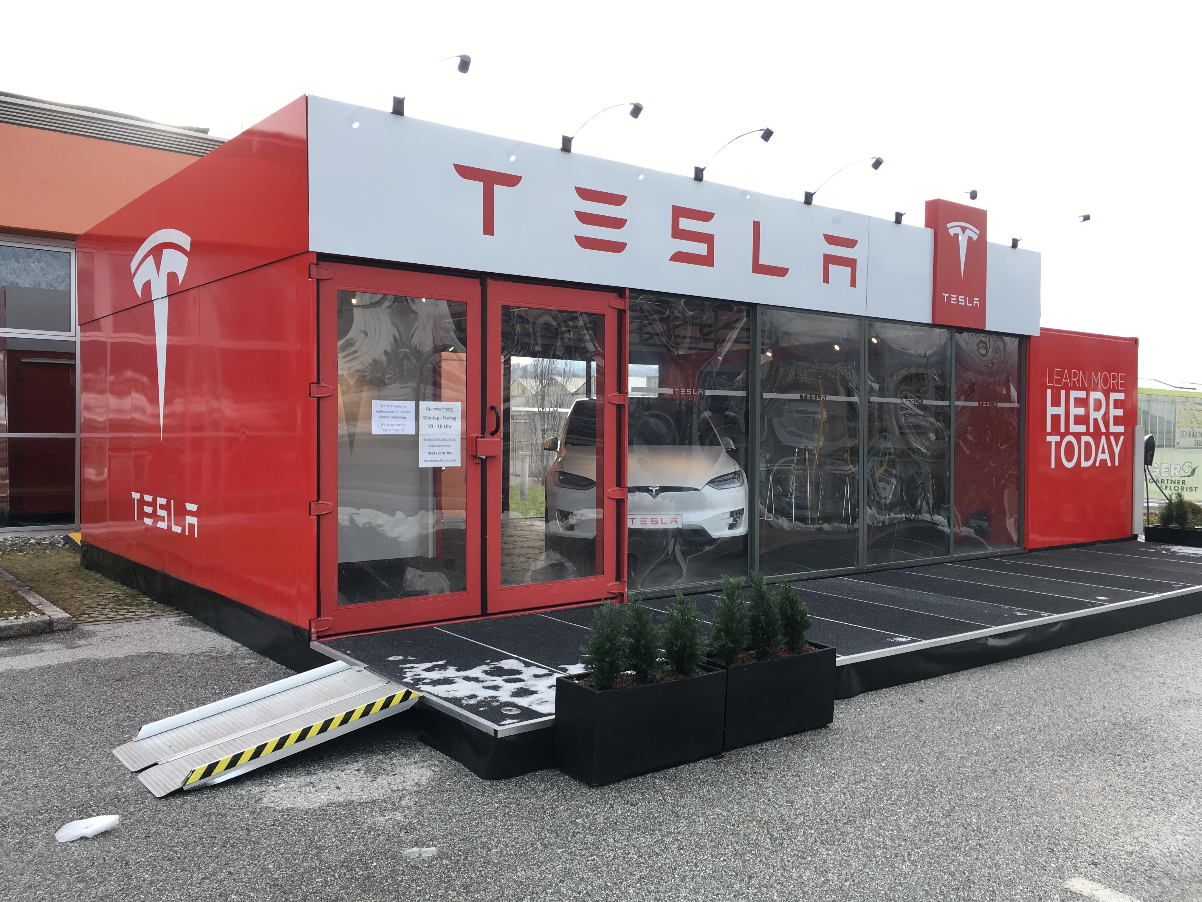 Tesla Service Center Innsbruck Austria r/teslamotors