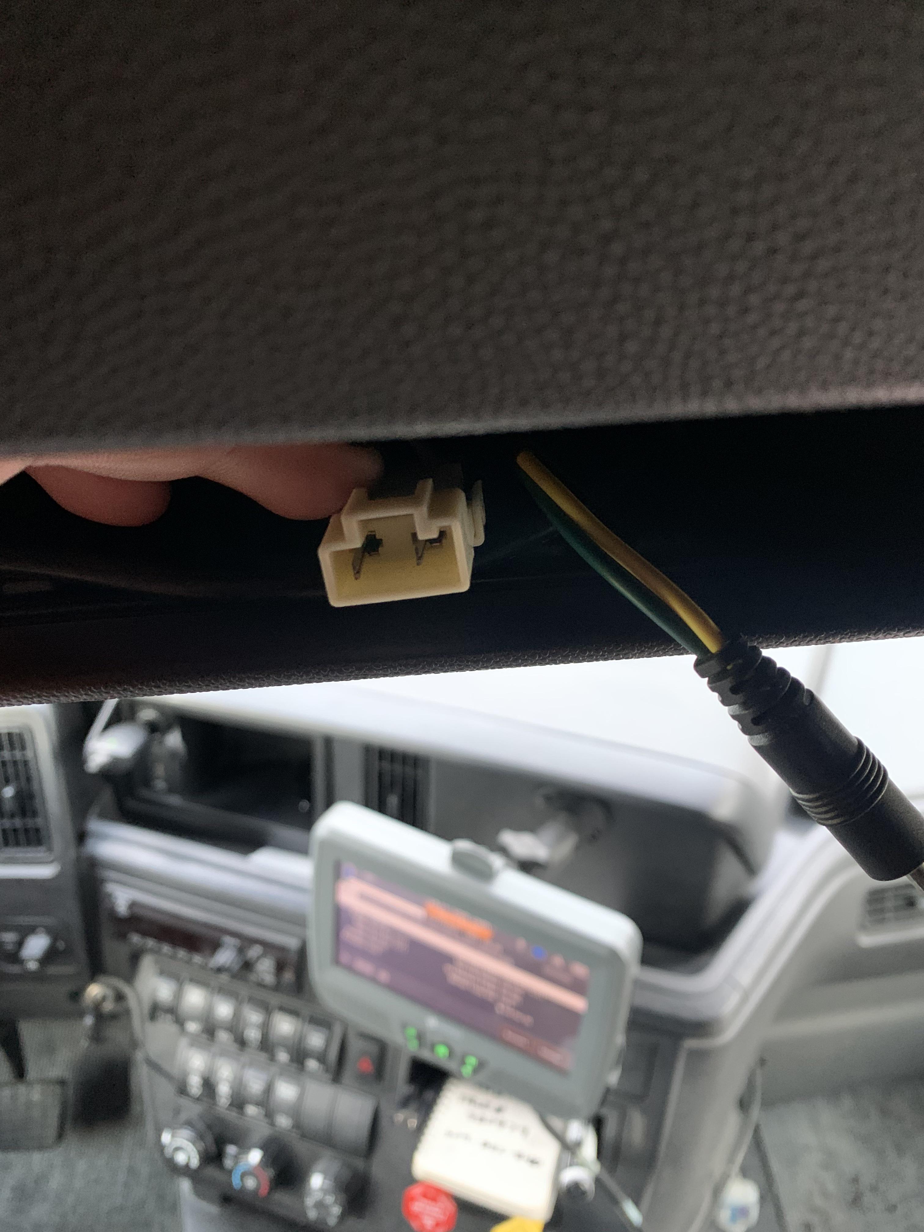 Need help installing my cb radio. I am trying to connect the power but
