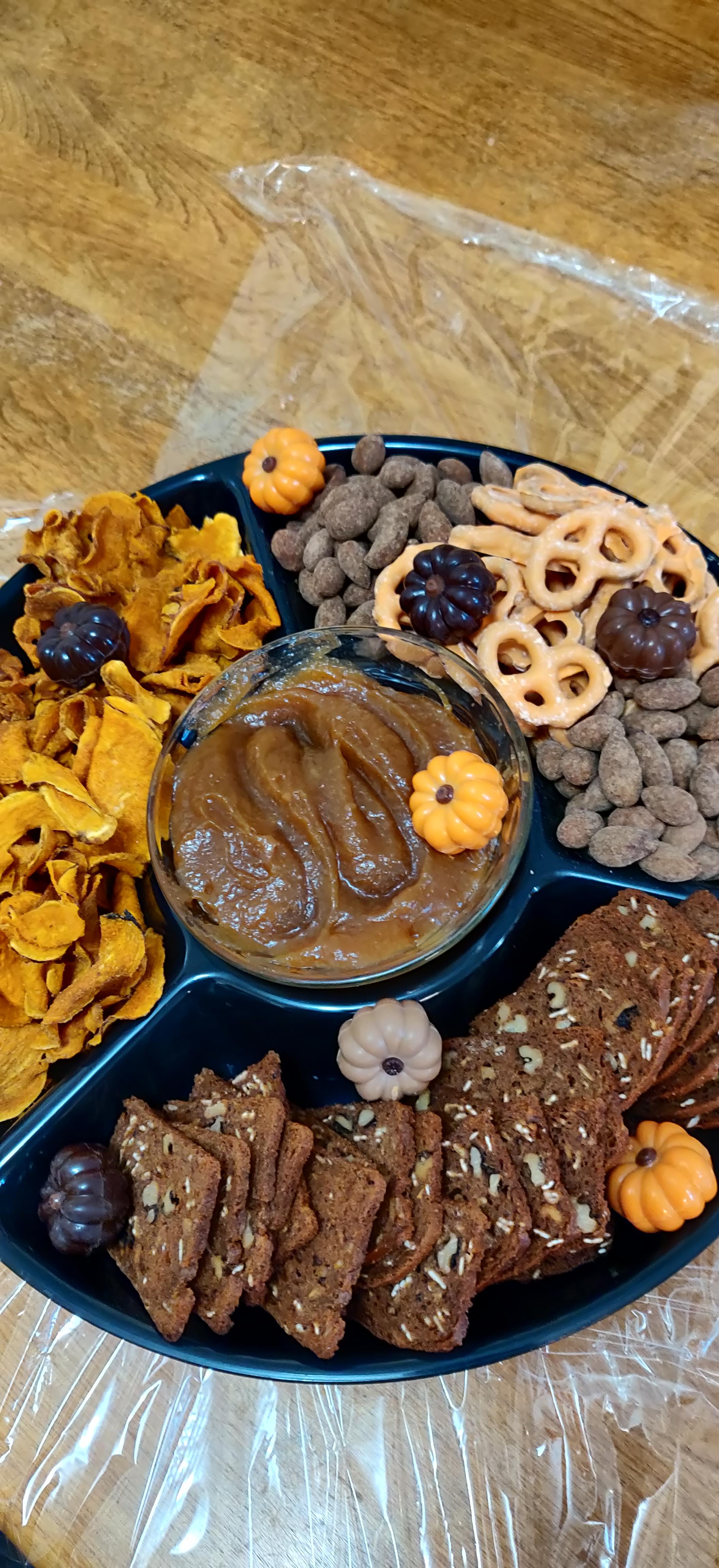 Reddit Is Falling In Love With The New Aldi Party Tray