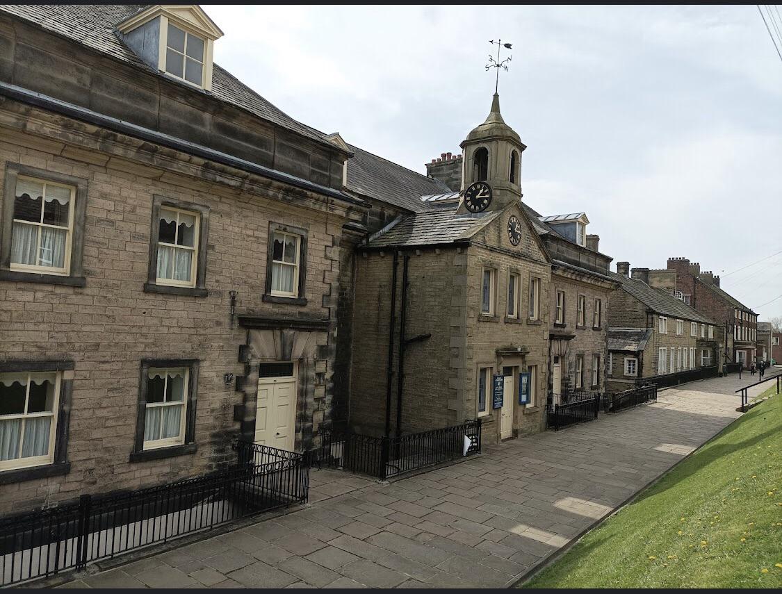 Never realized that there is a Moravian Church in Pudsey😂 r/Leeds