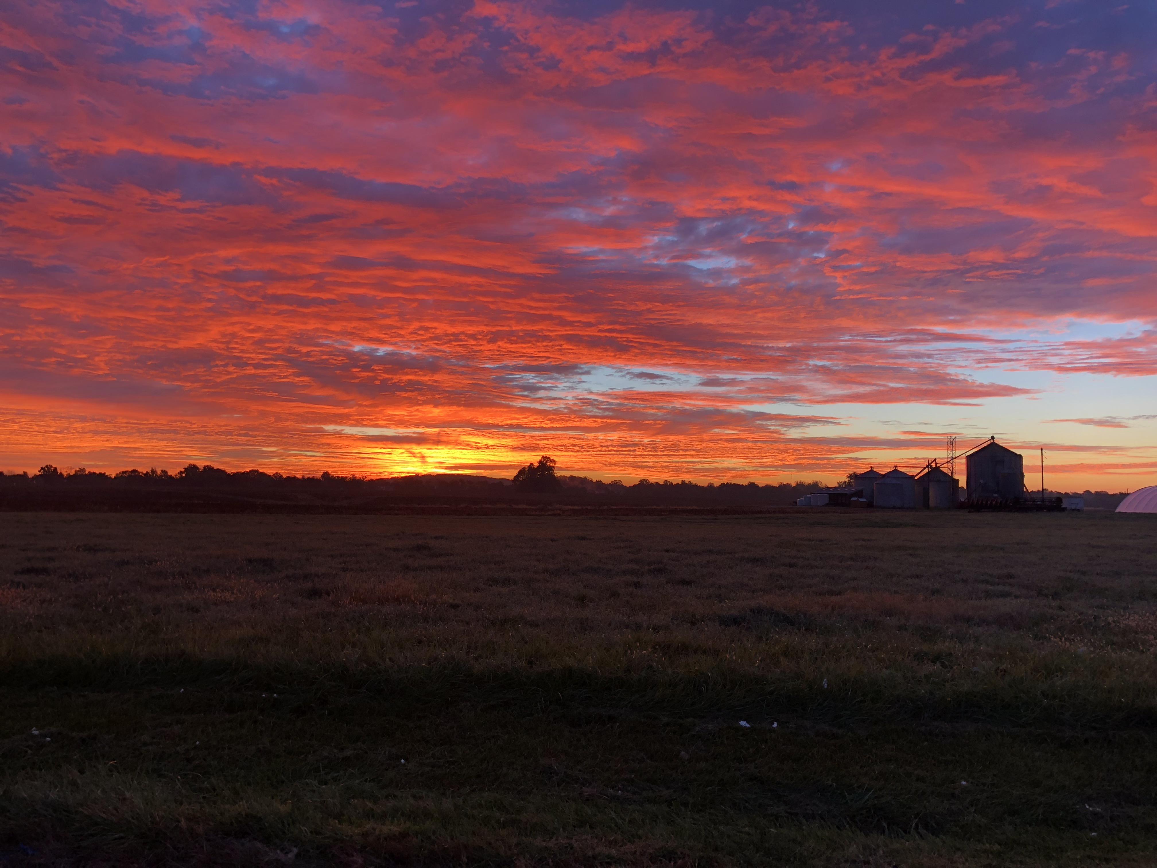 Sunrise in Indiana r/pics