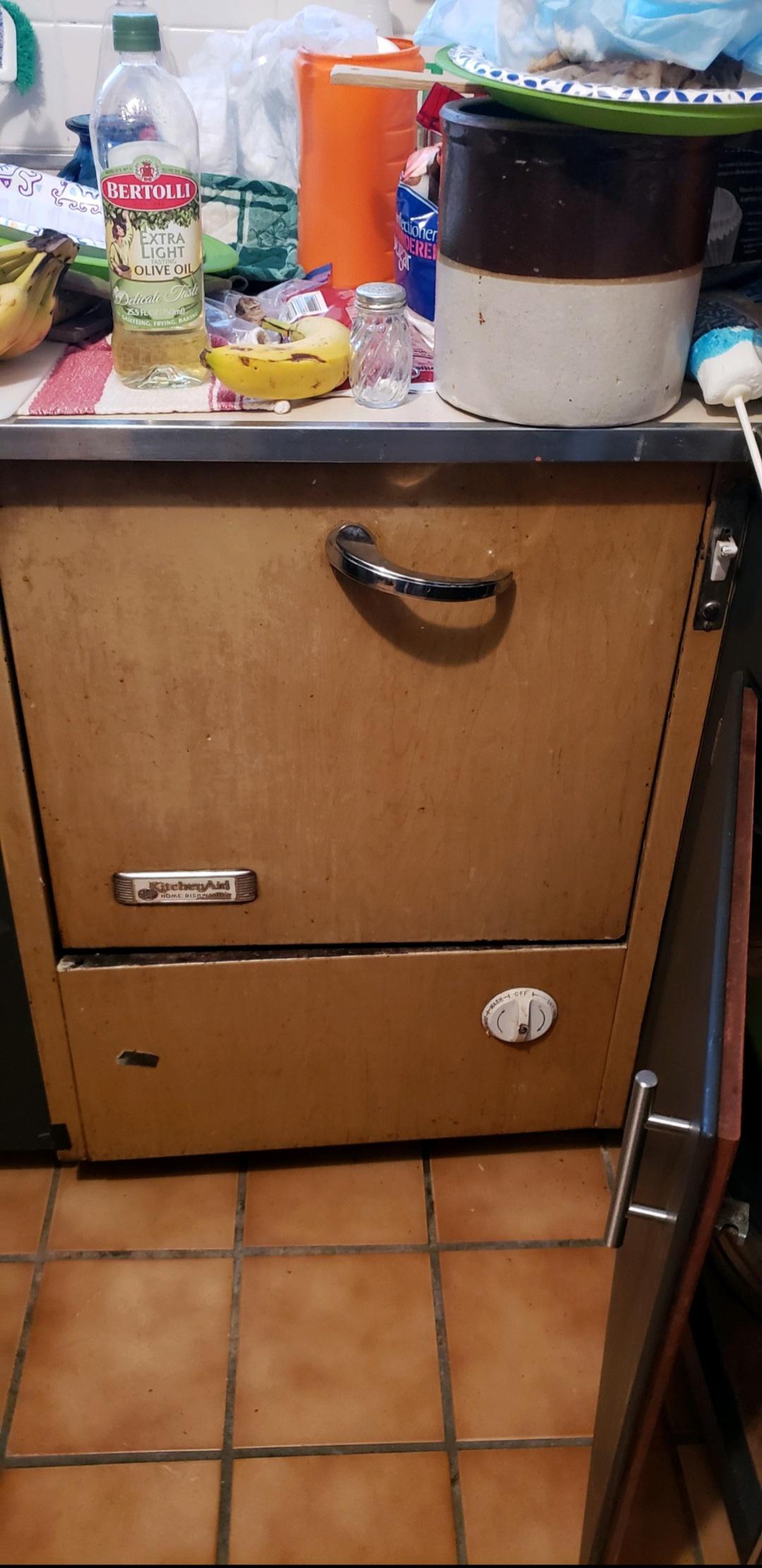 1949 Kitchenaid dishwasher the first Kitchenaid appliance ever produced