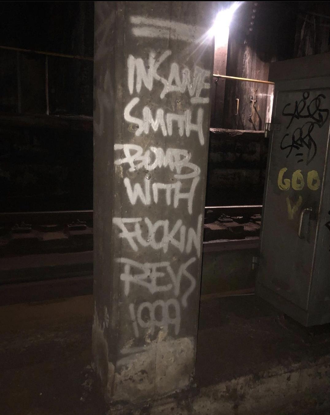 SANE SMITH, FUCKIN REVS r/Bombing