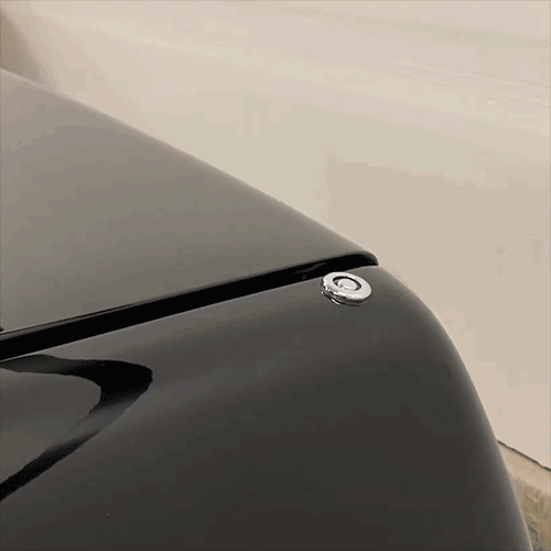 Redesigned for 1992, the W140 Mercedes S class had optional rear