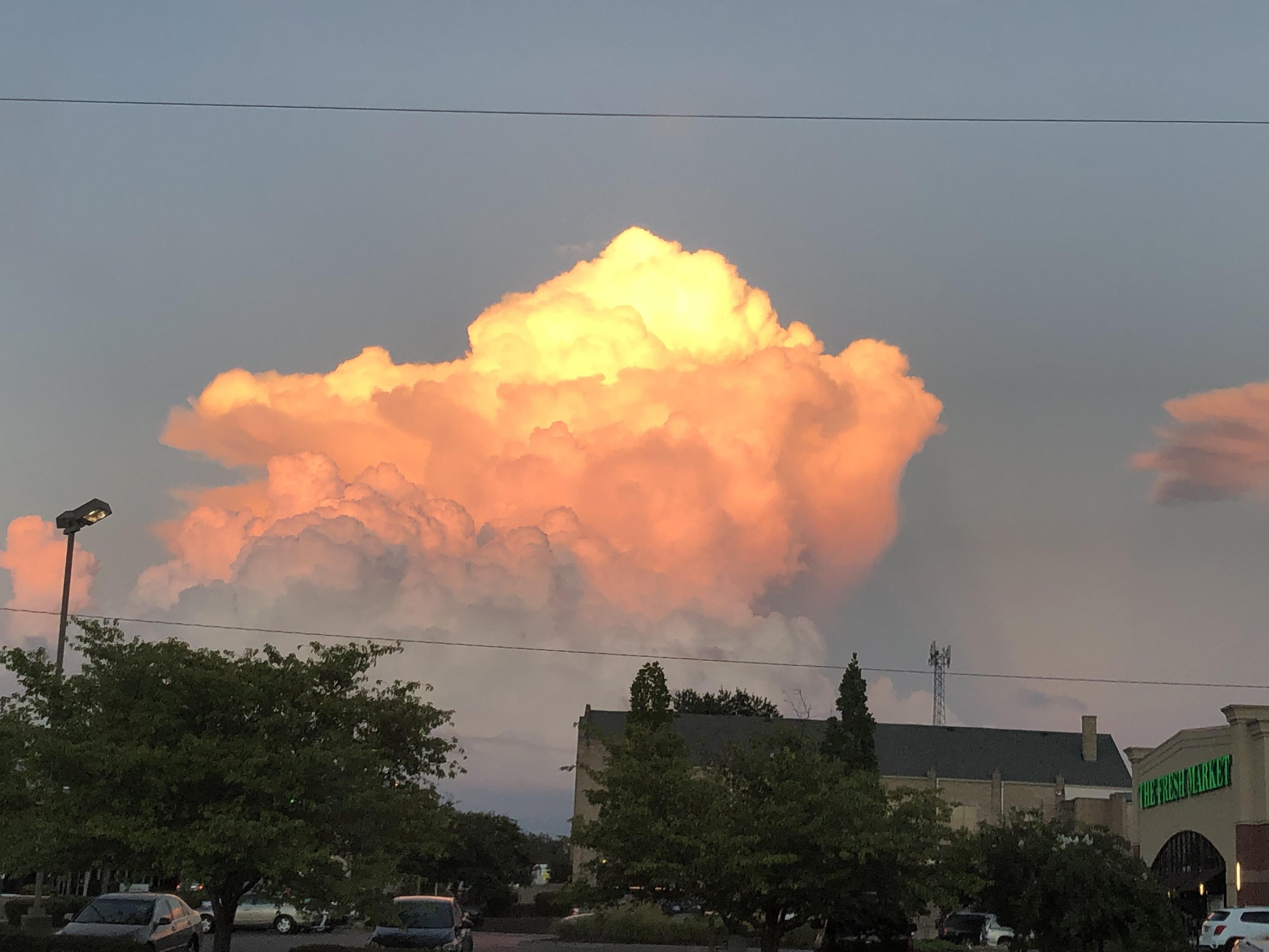 Cloud in Memphis r/CLOUDS