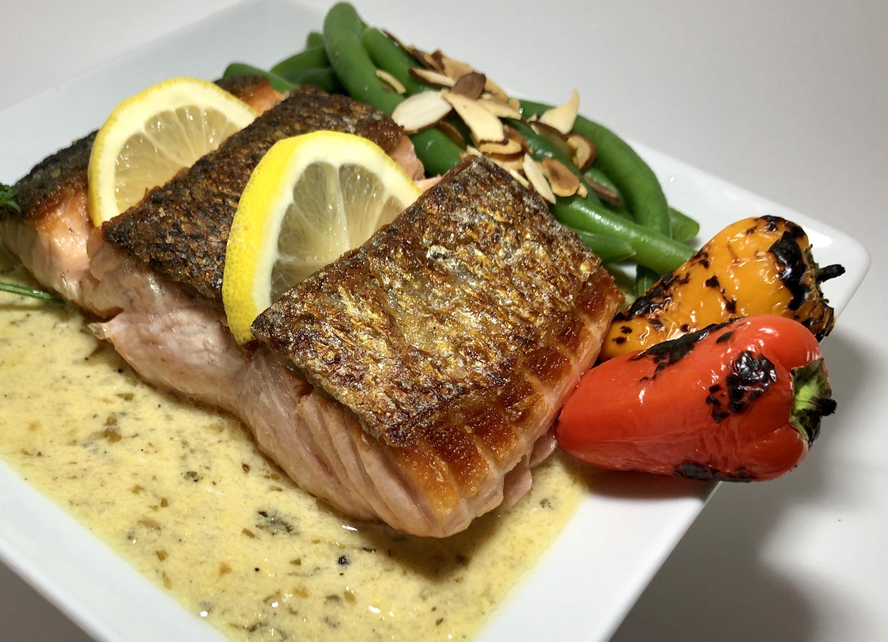 Pan Seared Salmon Bearnaise r/ketorecipes
