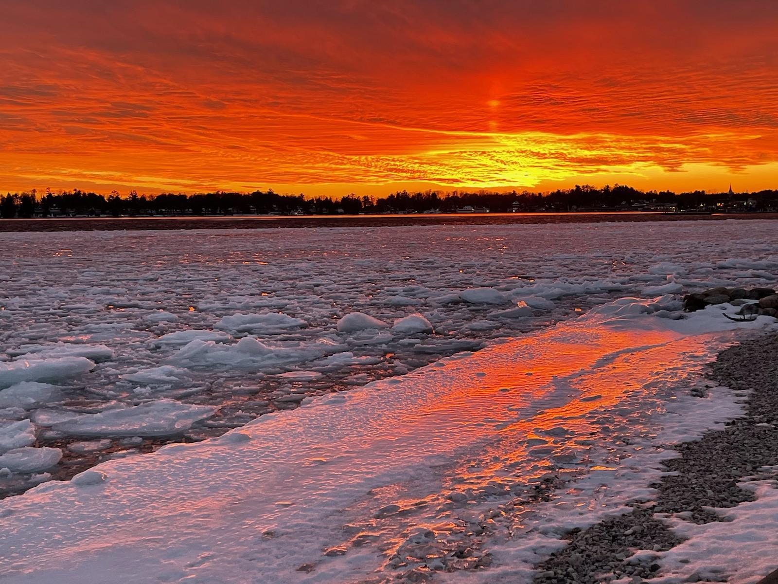 Sunset Lake Michigan March 2, 2021 (Northern Lower Peninsula) r/Michigan
