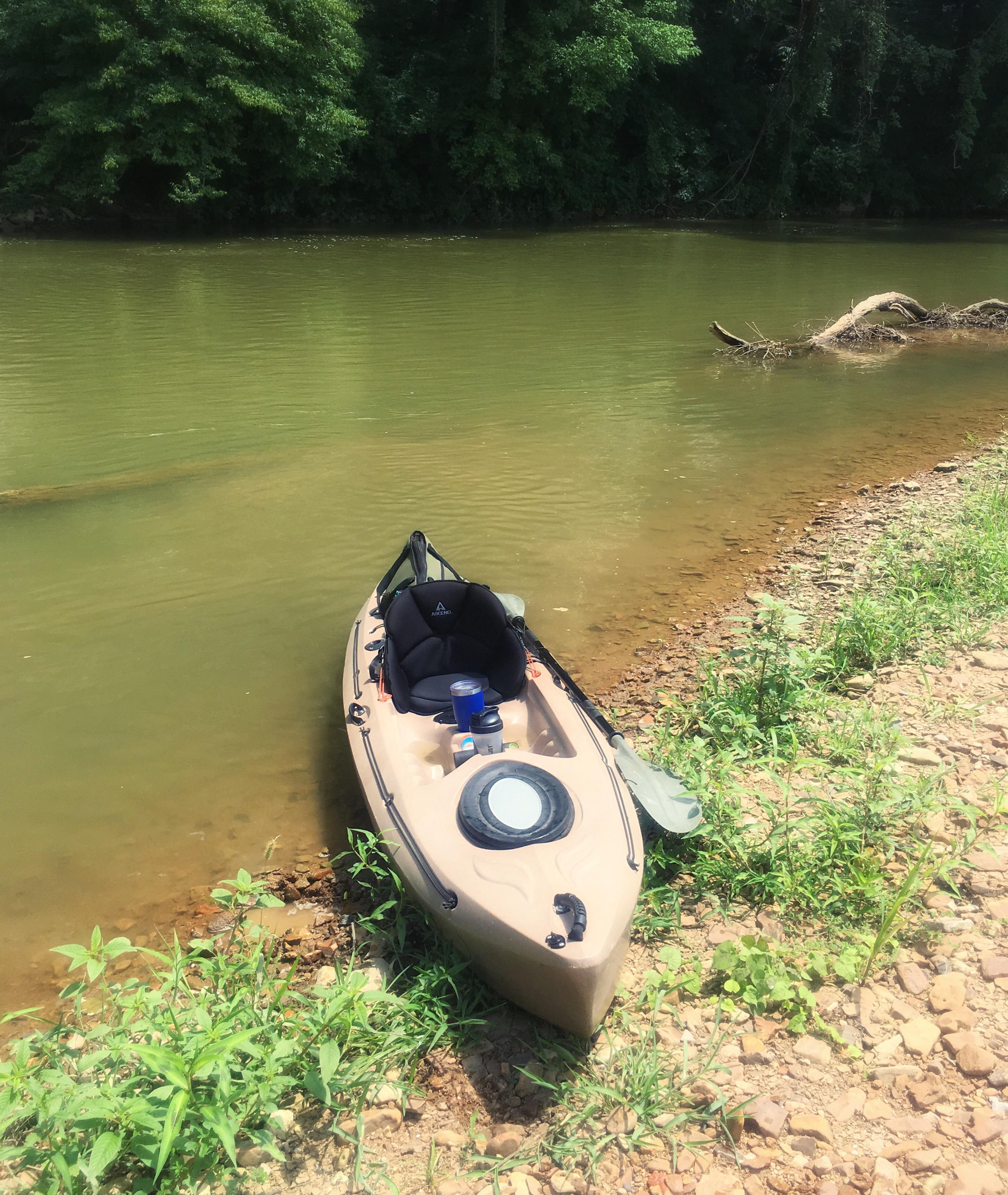 Awesome day on the Narrows of the Harpeth (TN) r/Kayaking