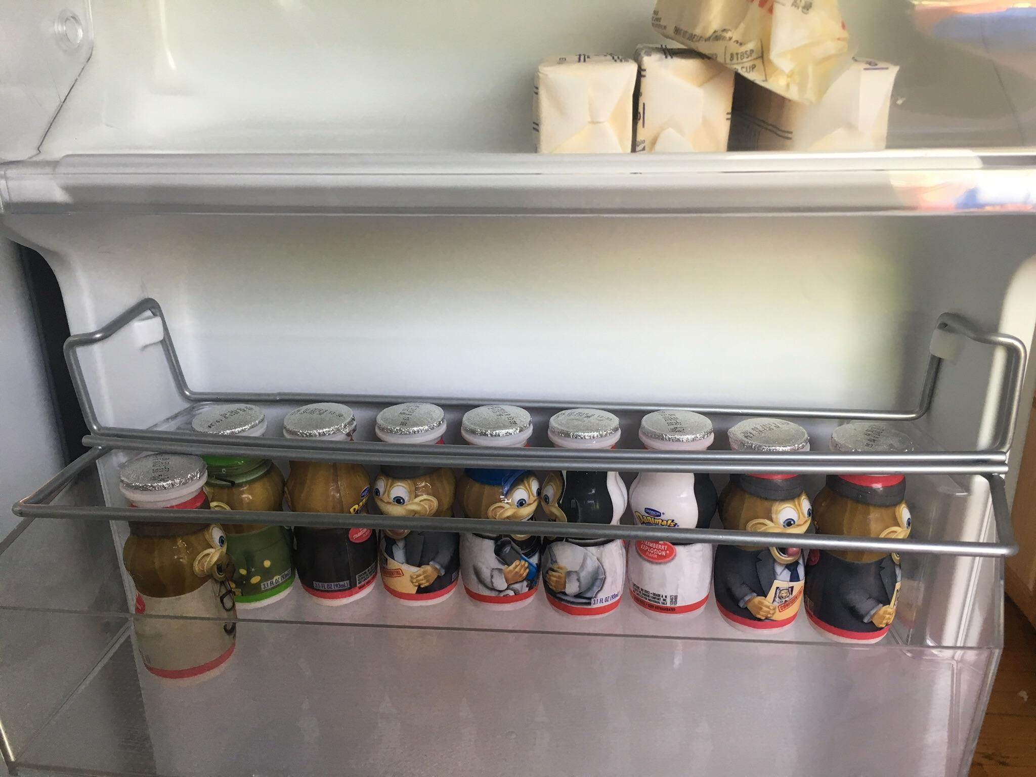 Got a new fridge and it came with this metal rack on one of the shelfs