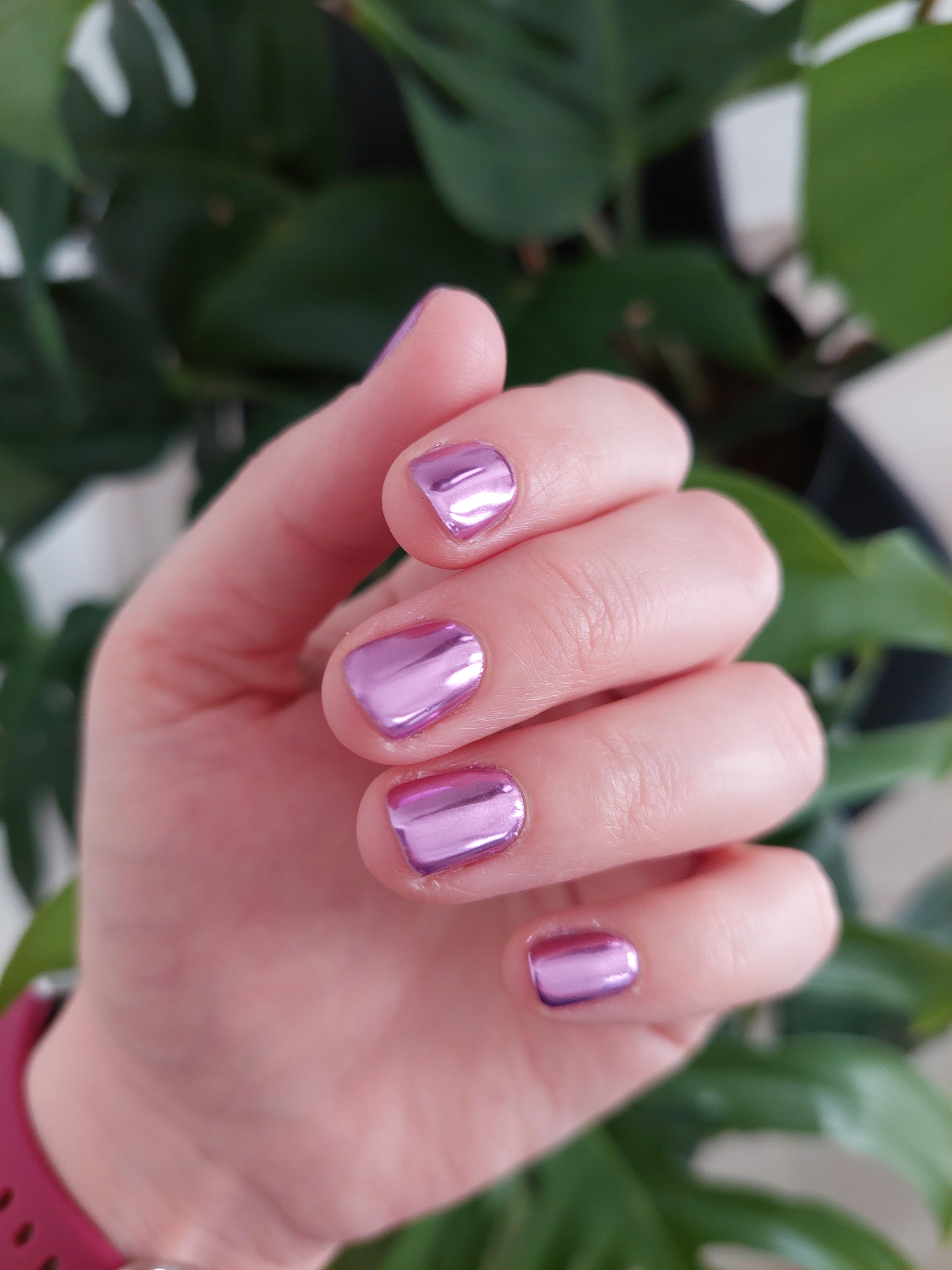 Pink chrome nails 💕 💕 r/Nails