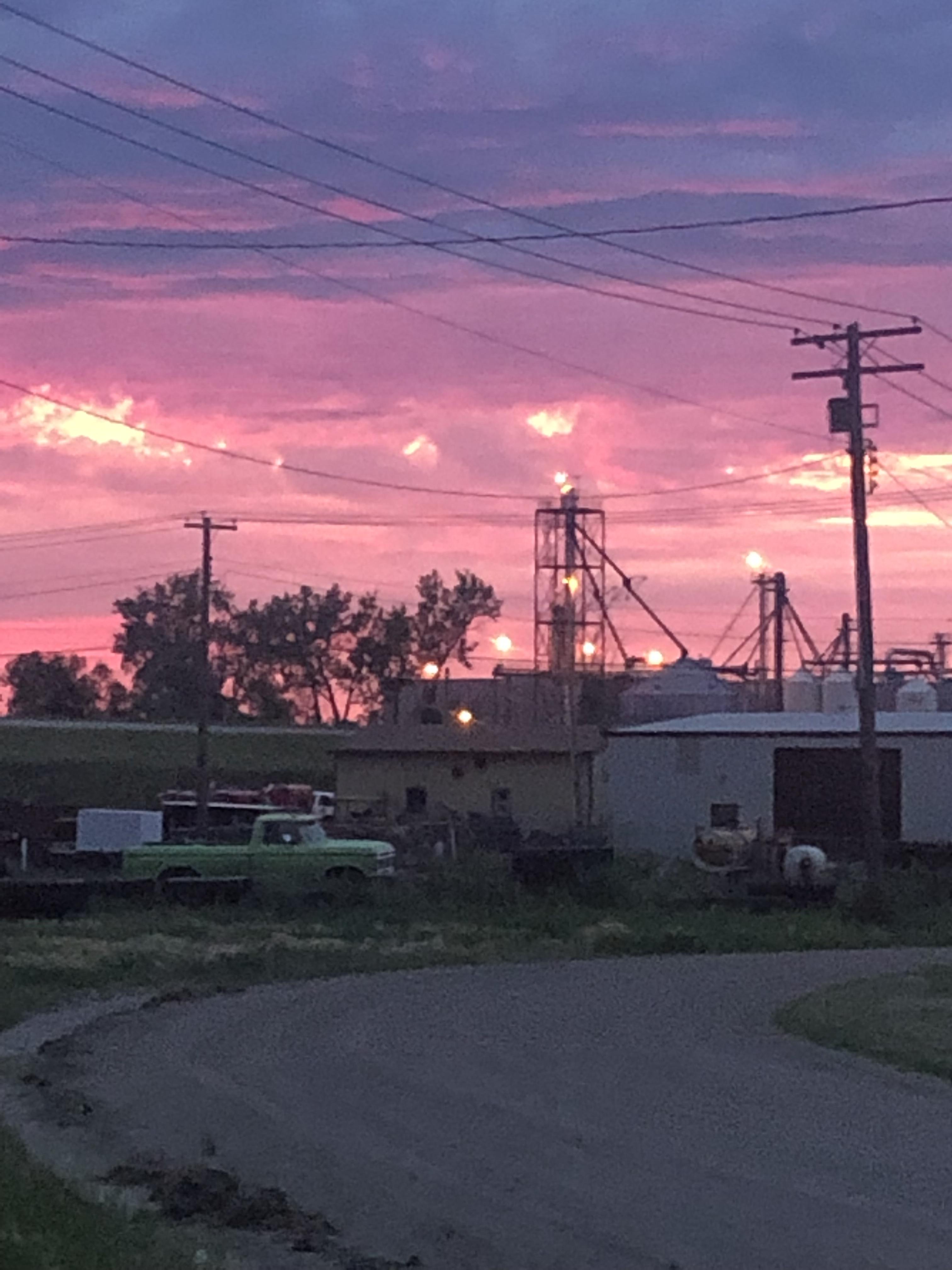 Beautiful sunset in Carrington ND r/pics