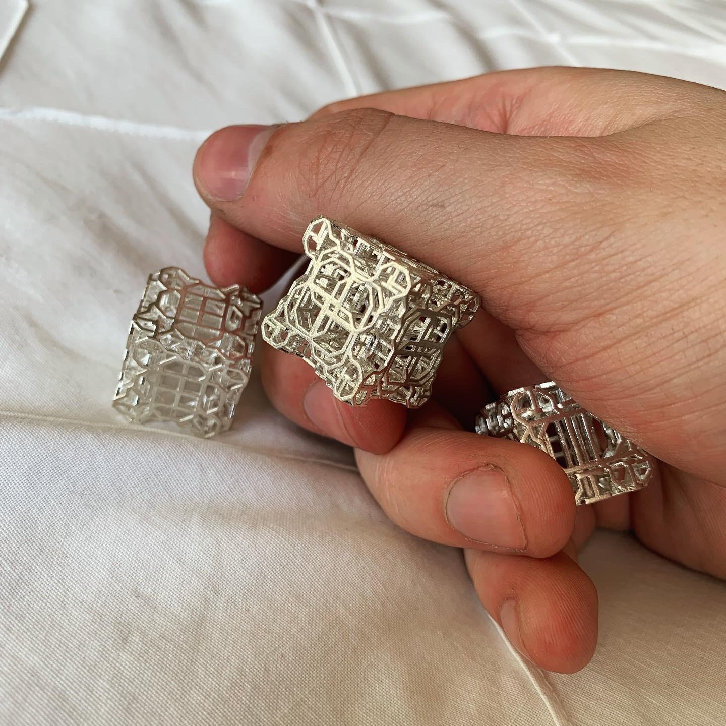 Gold beaters skin vs vellum for Victorian hair work? Swipe for more