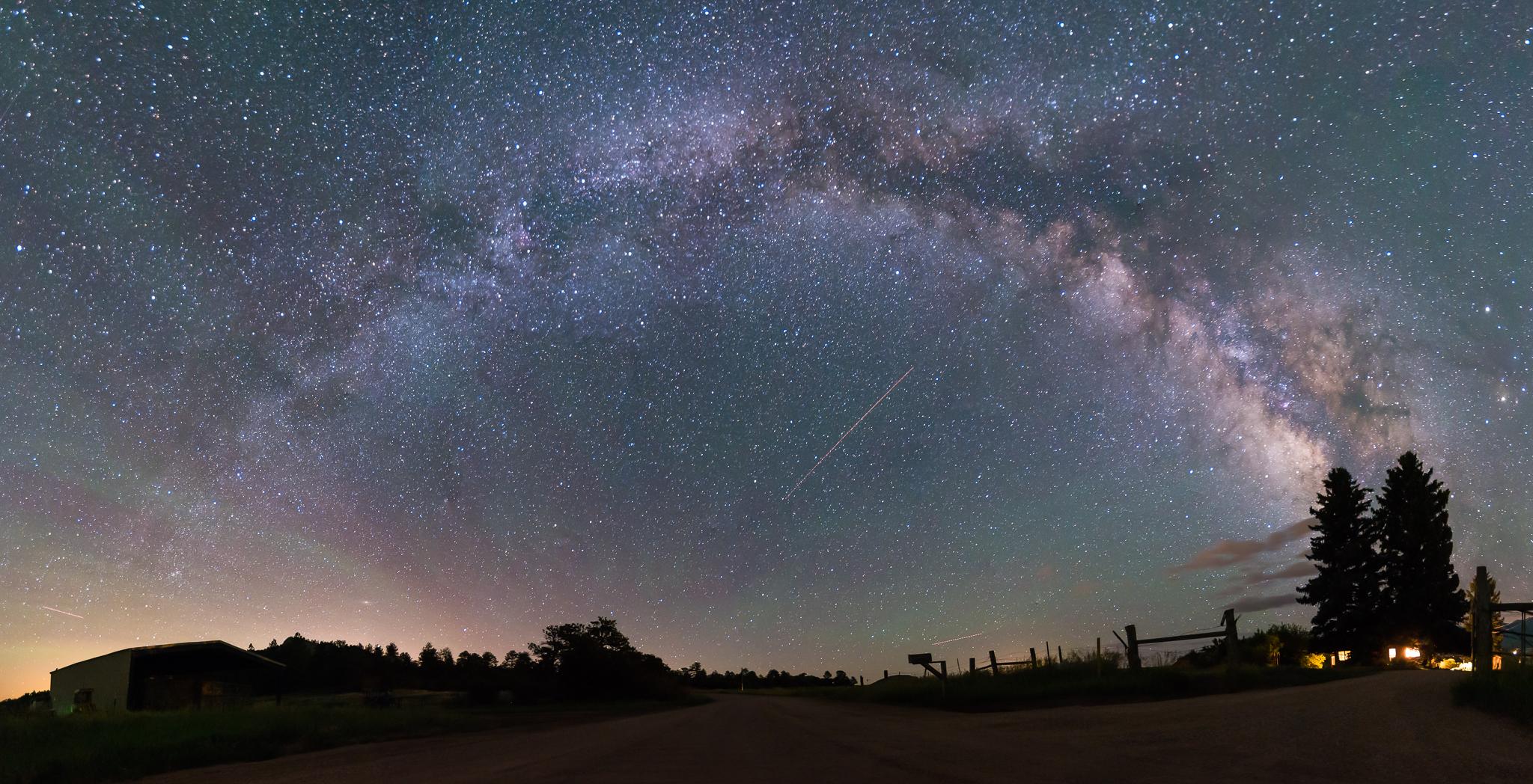 Rural Colorado Night Skies [OC][2048x1048] r/spaceporn