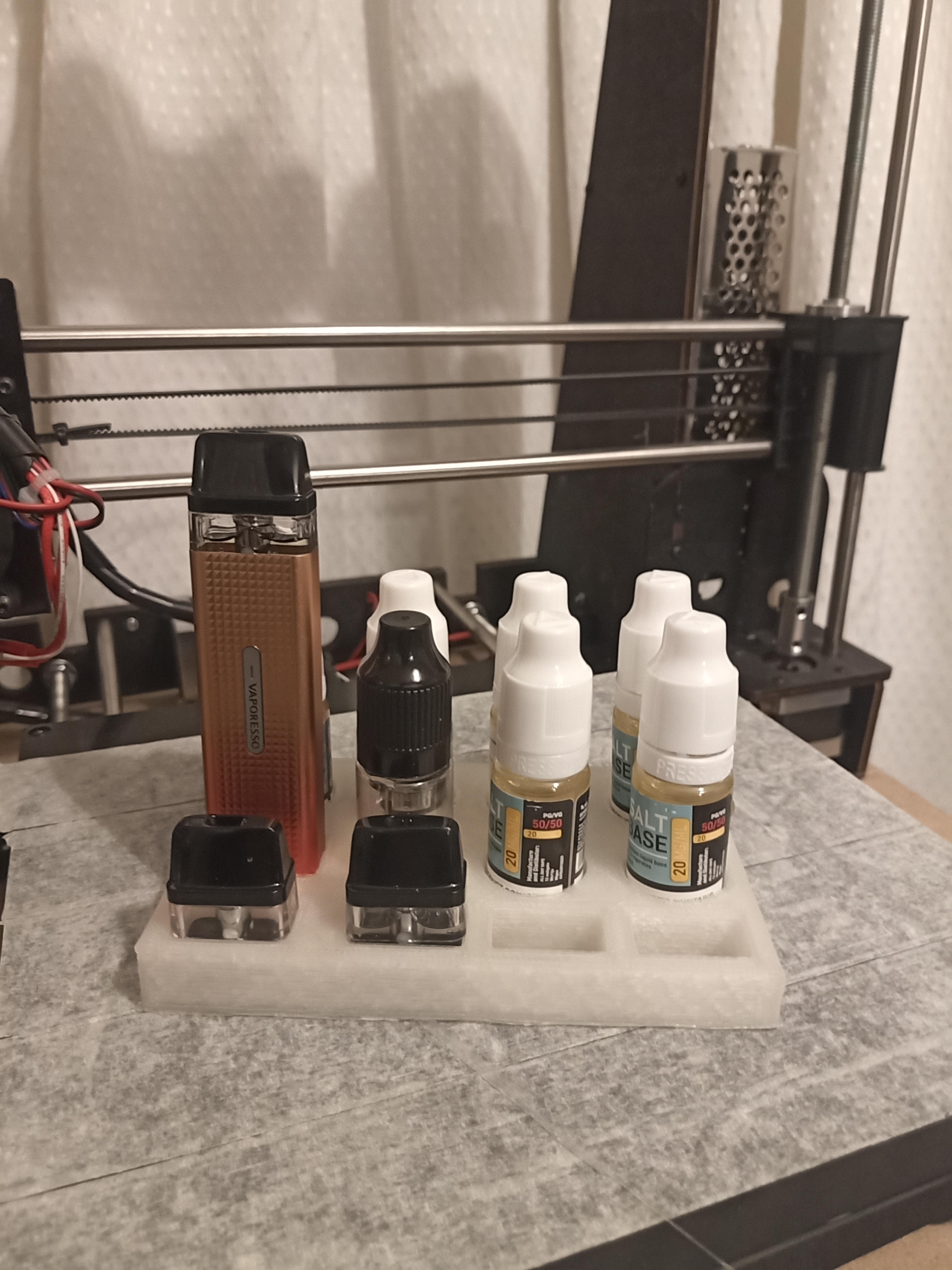 I created a handy tray for my douche flute and accessories 3Dprinting