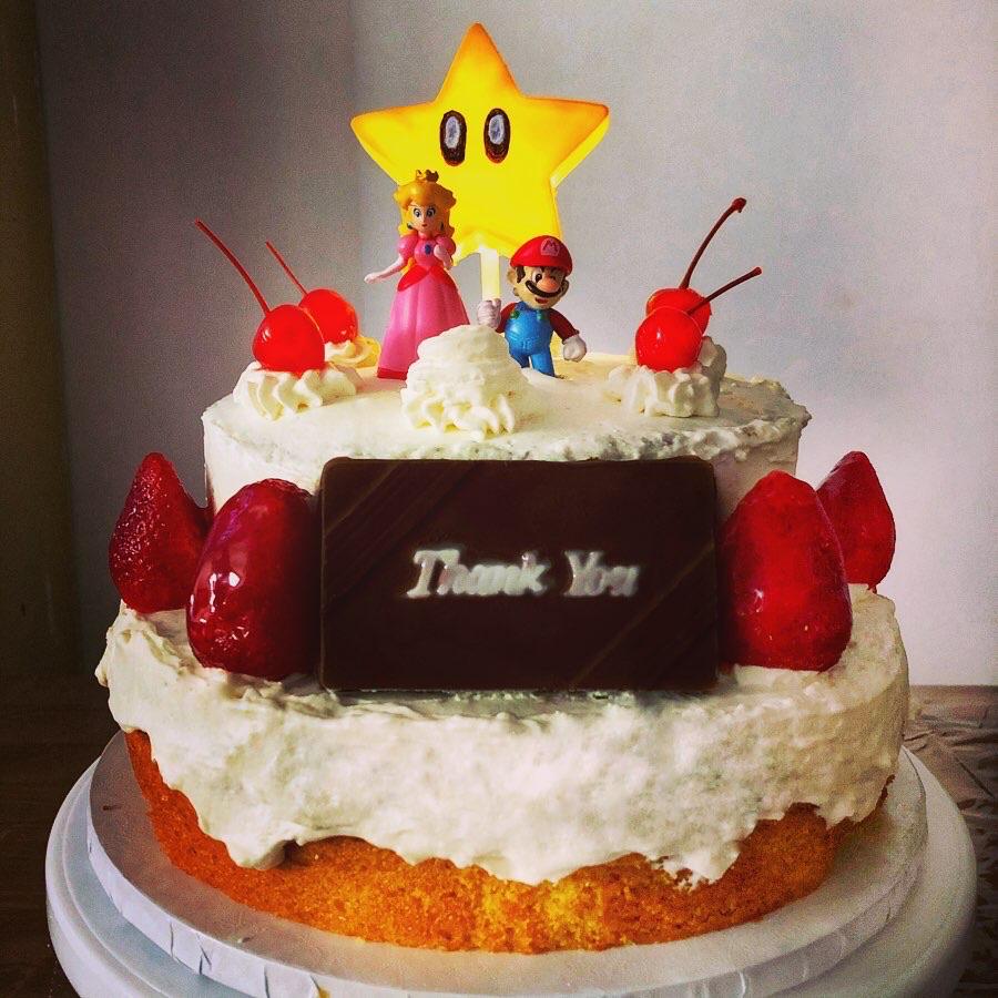 Super Mario 64 ending cake r/FondantHate