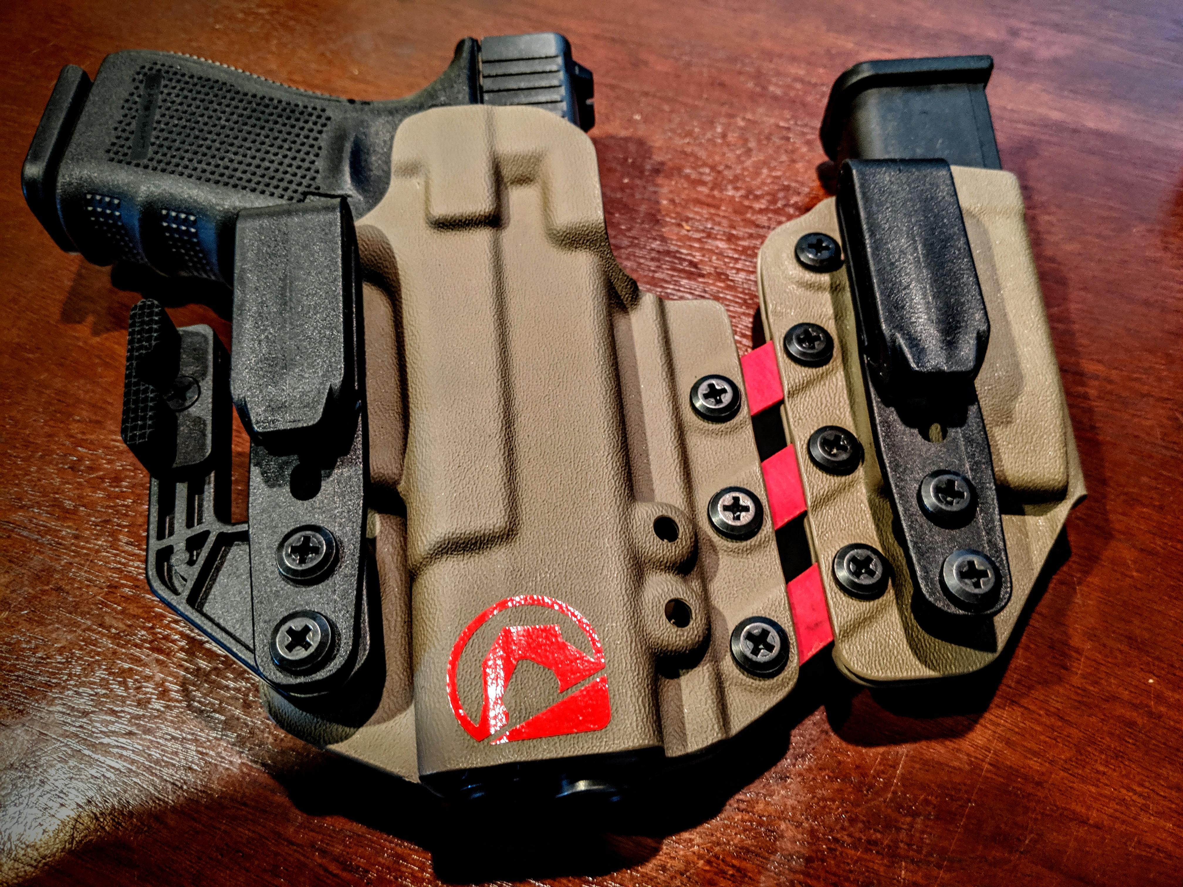 Got my G19 a new fancy waist holder r/Glocks