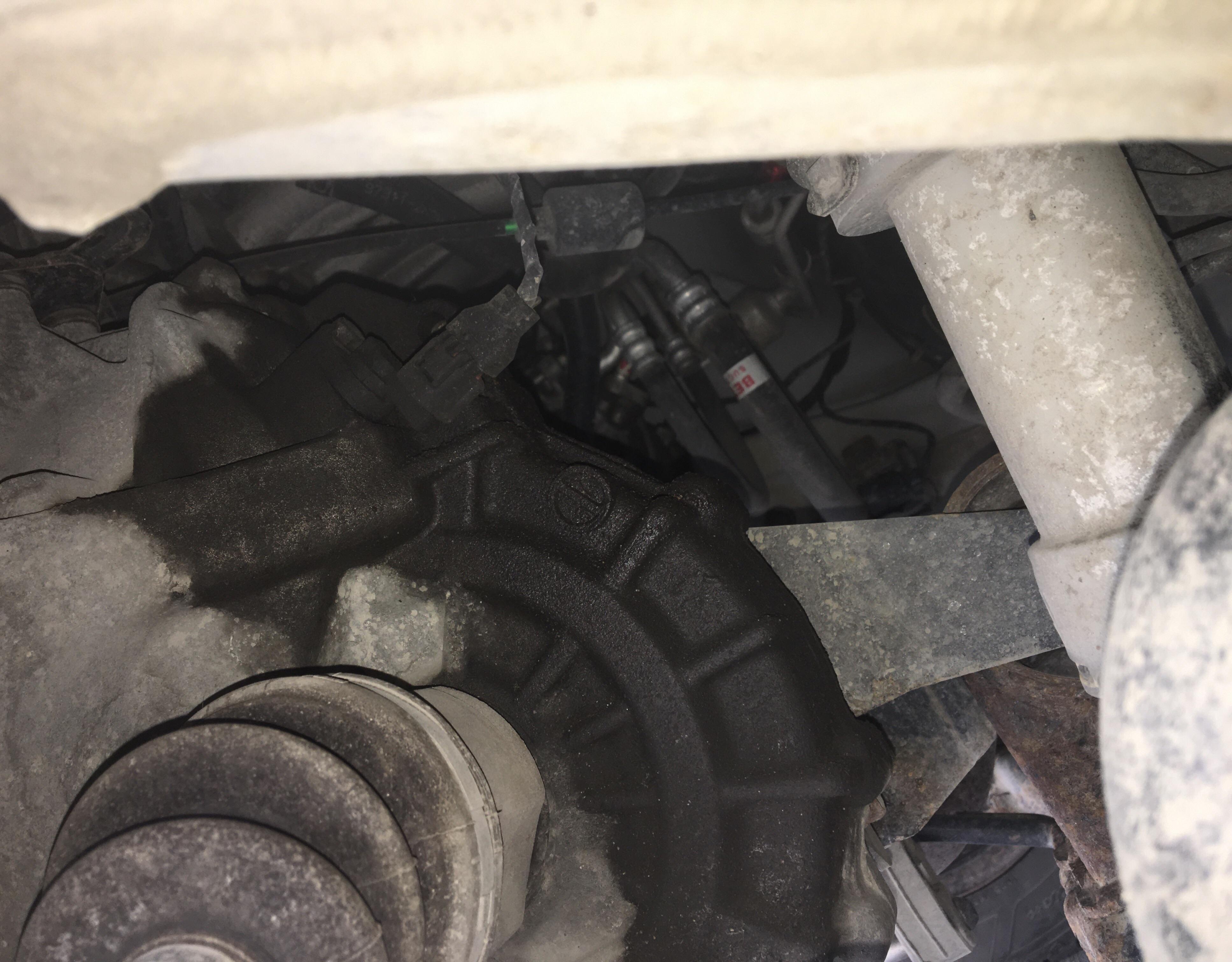 Fluid leak from a 2009 hyundai elantra r/MechanicAdvice