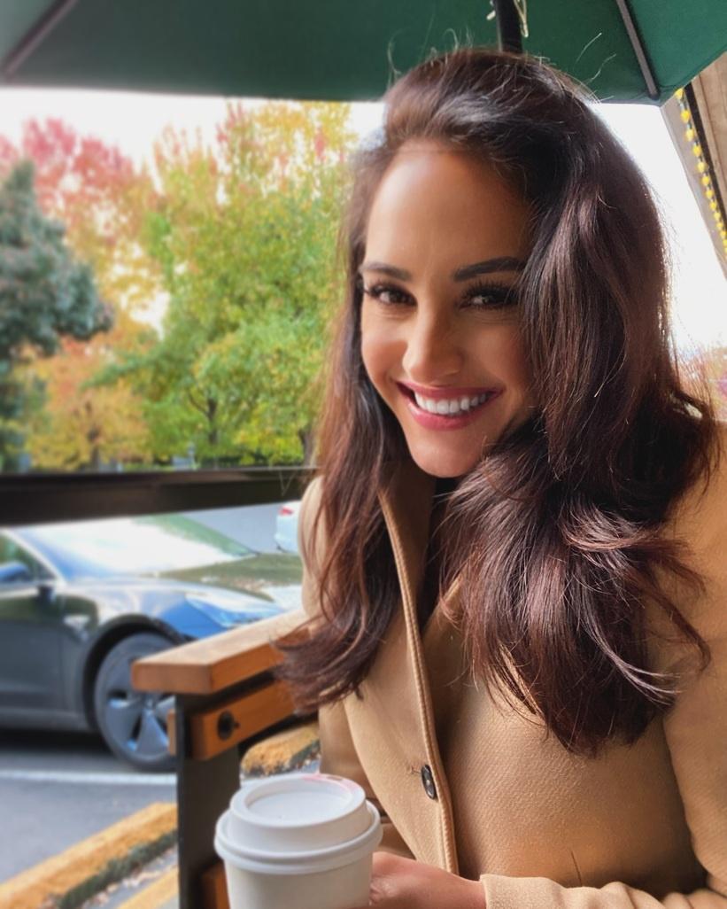 Emily Compagno r/womenoftheright