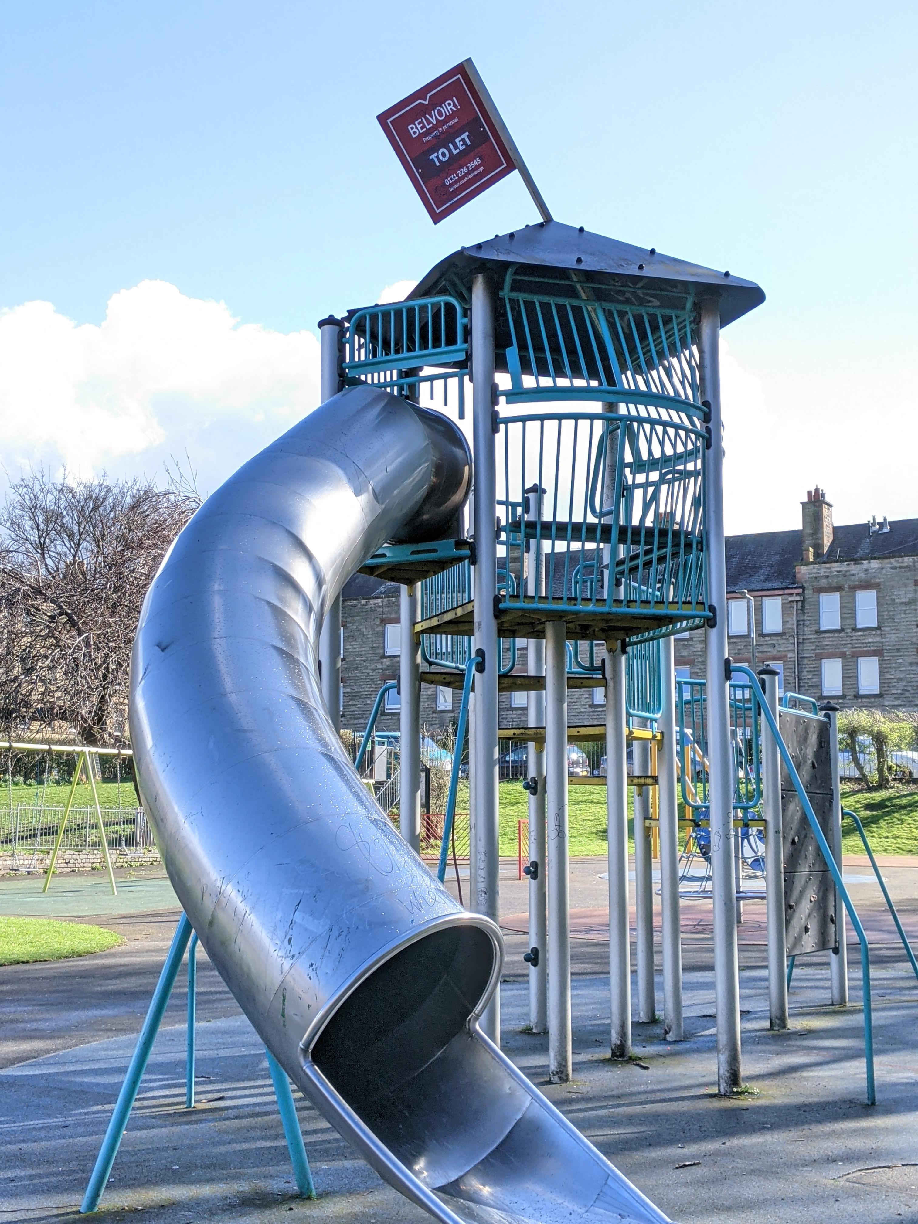 Edinburgh rental market is insane... r/Edinburgh