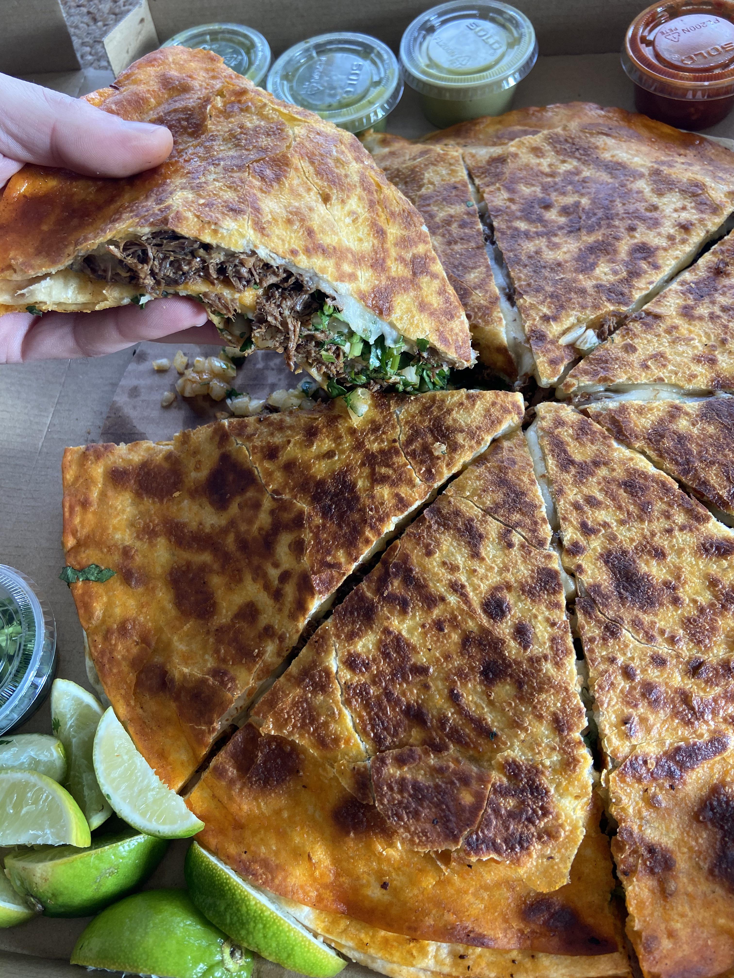 Total 76+ imagen pizza birria culiacan Abzlocal.mx