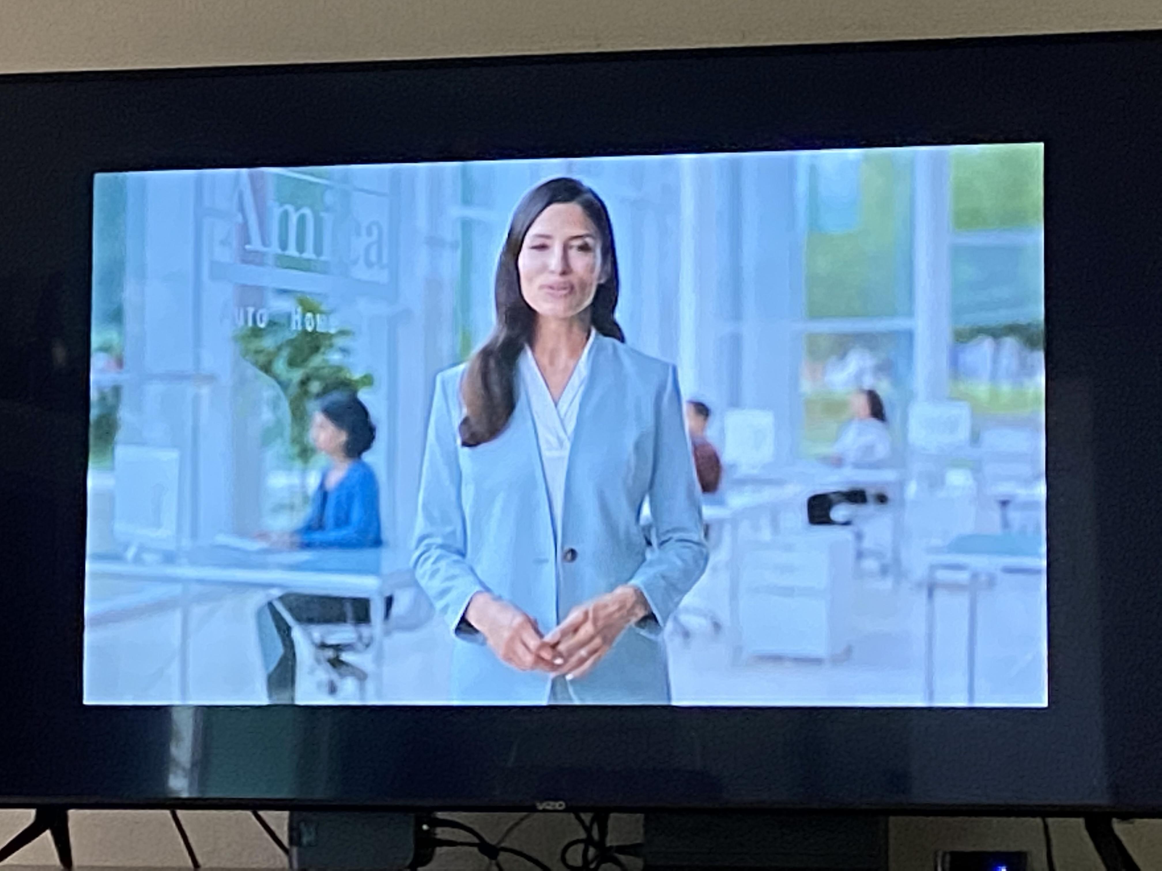 Telemundo not showing full screen in my Apple TV r/Hulu