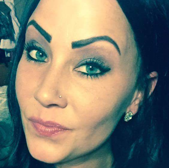 Tattoo? Permanent marker? r/awfuleyebrows