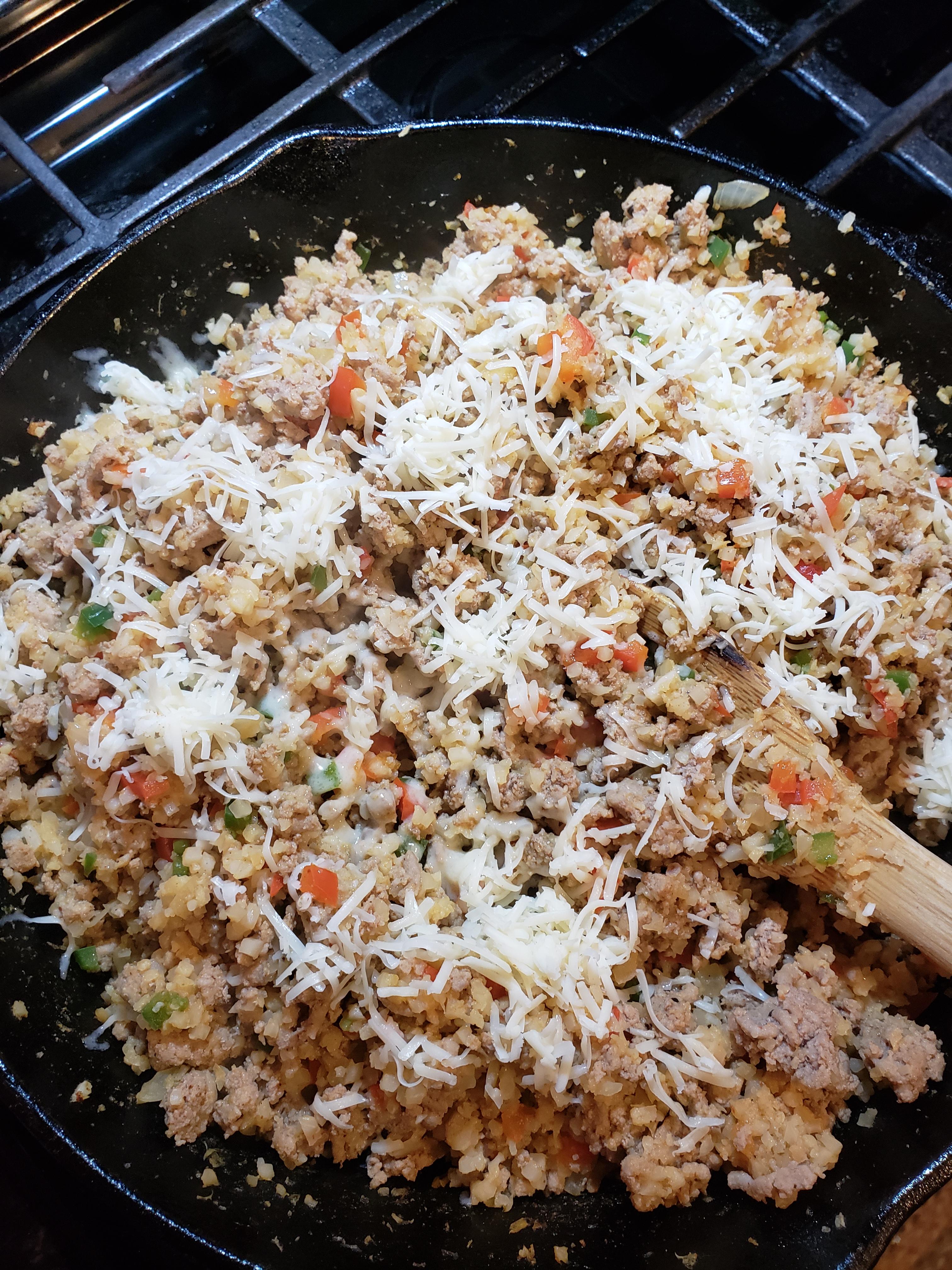 Cauliflower rice, with ground turkey and white cheddar r/Keto_Food