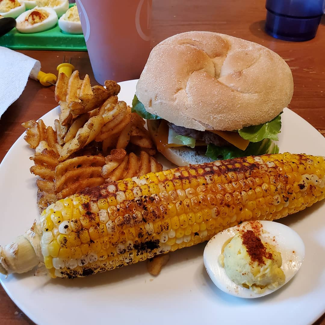 [Homemade] I made oven roasted corn on the cob, burgers, fries, and