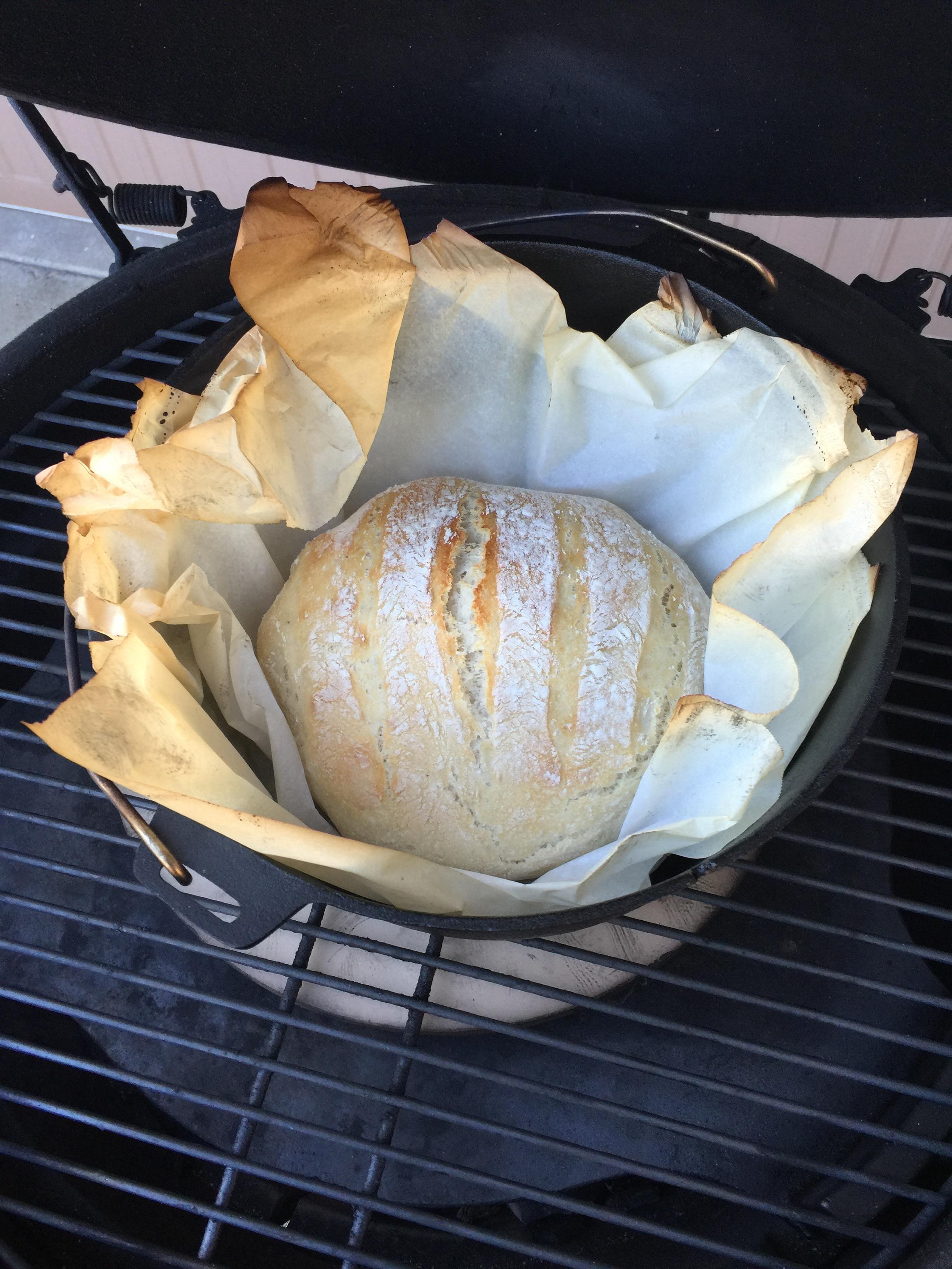 Baking bread on the BGE using a Dutch oven and parchment paper r