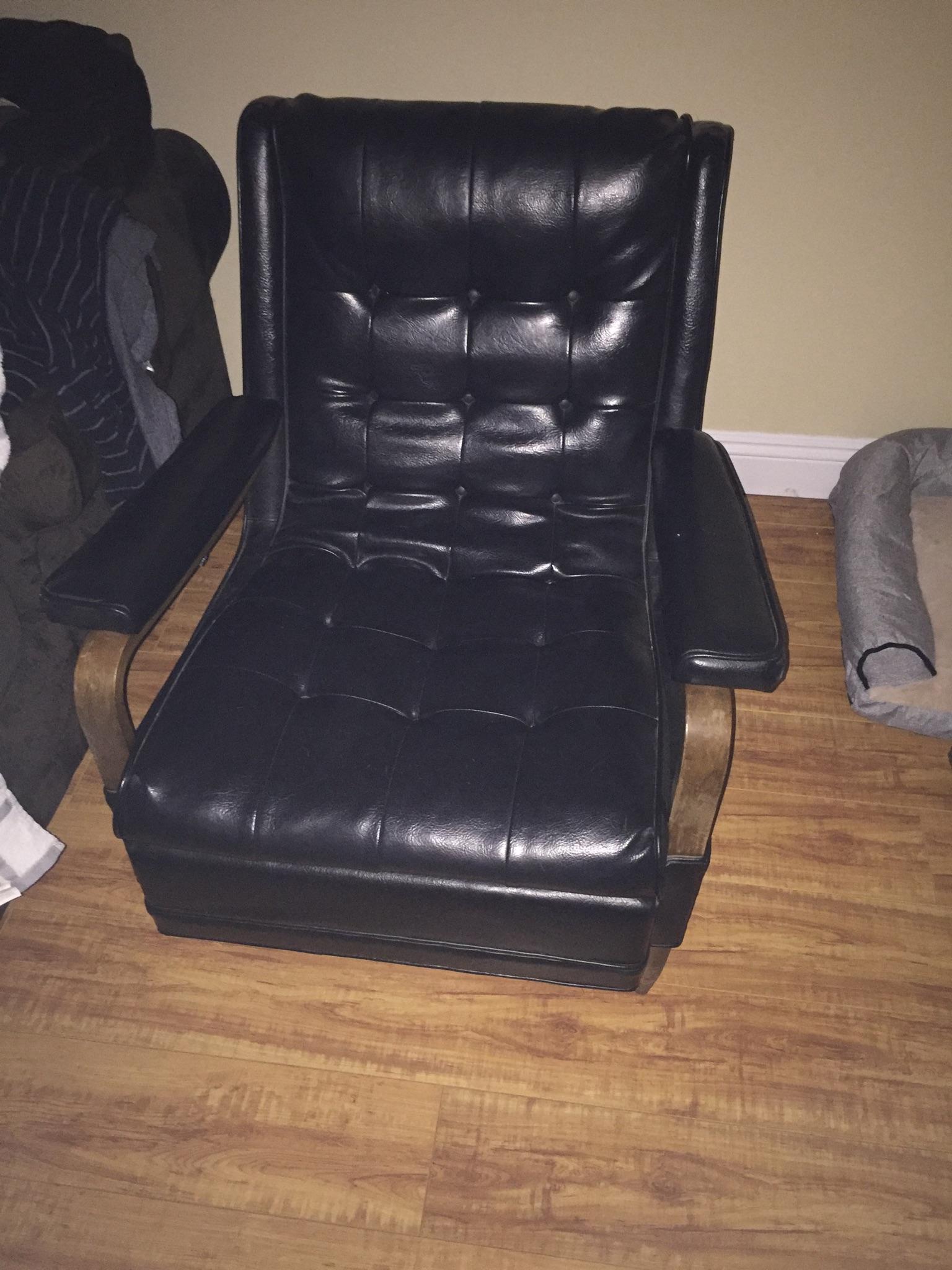 What chair is this? whatisthisthing