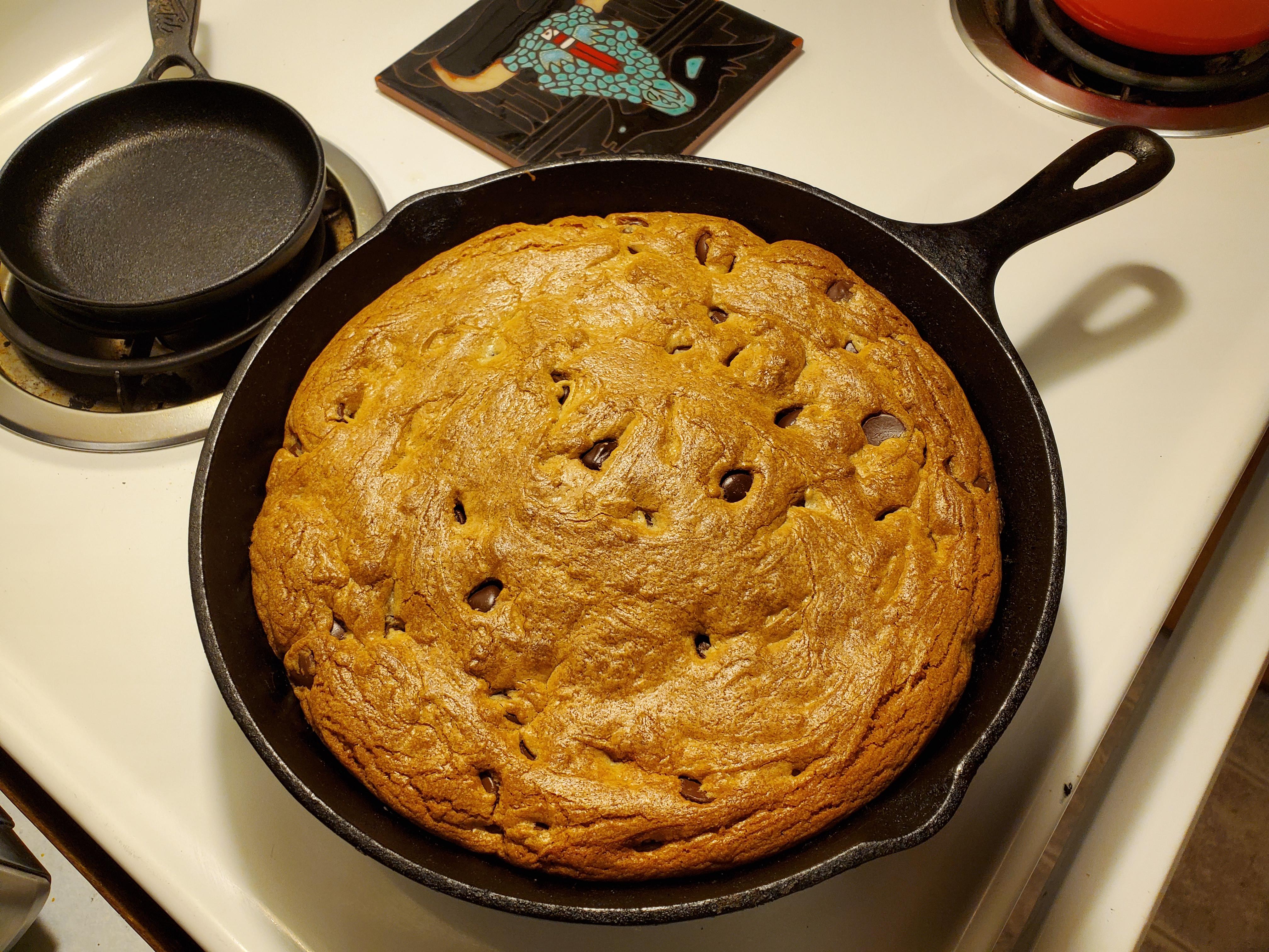 I made this cast iron chocolate chip cookie for a Christmas cookie