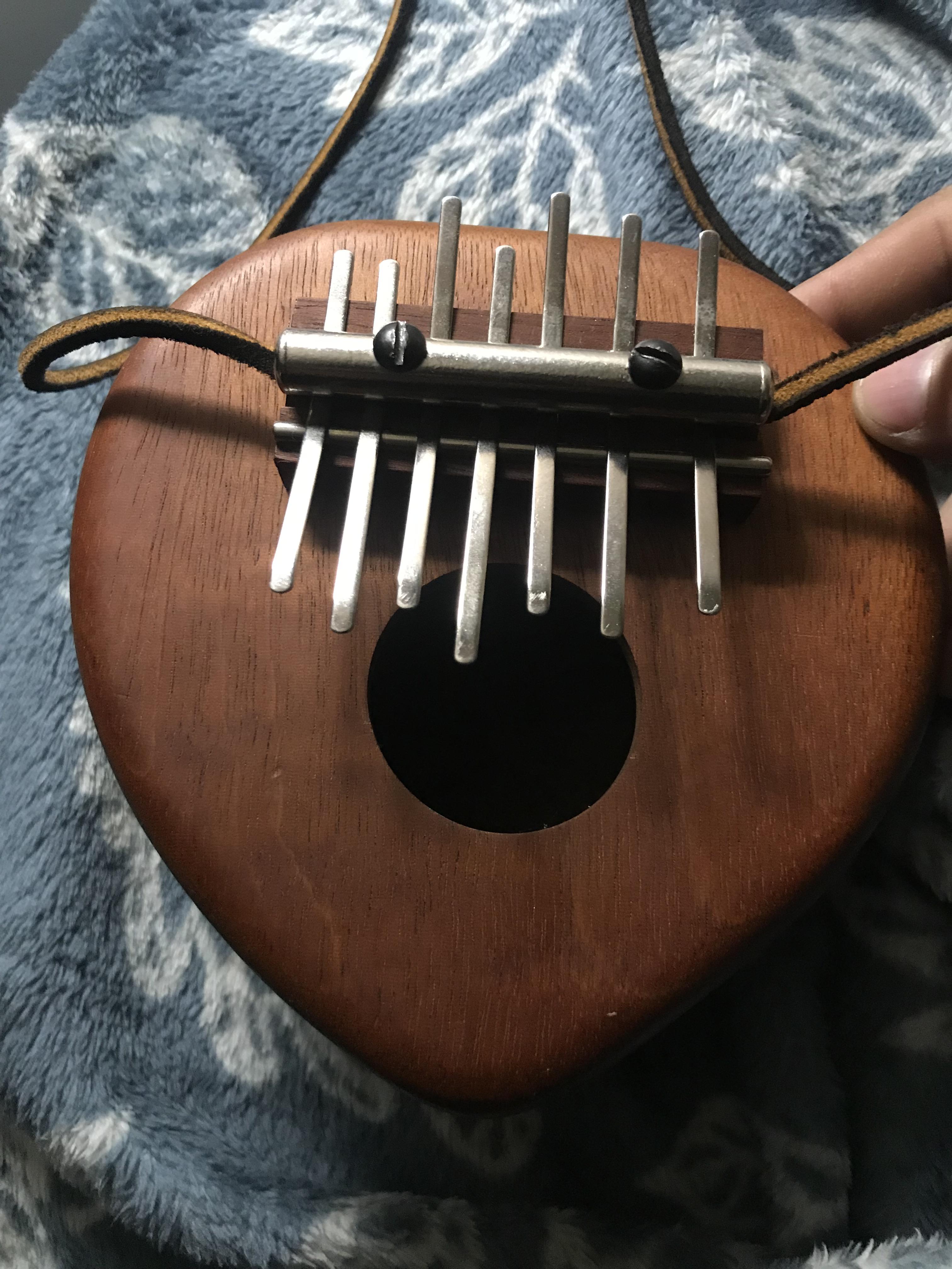 My 7 key kalimba that needs tuning r/kalimba