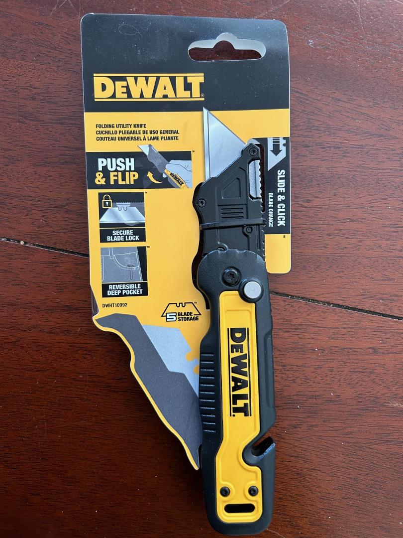 NTD DeWalt Utility Knife (8/10) r/Tools