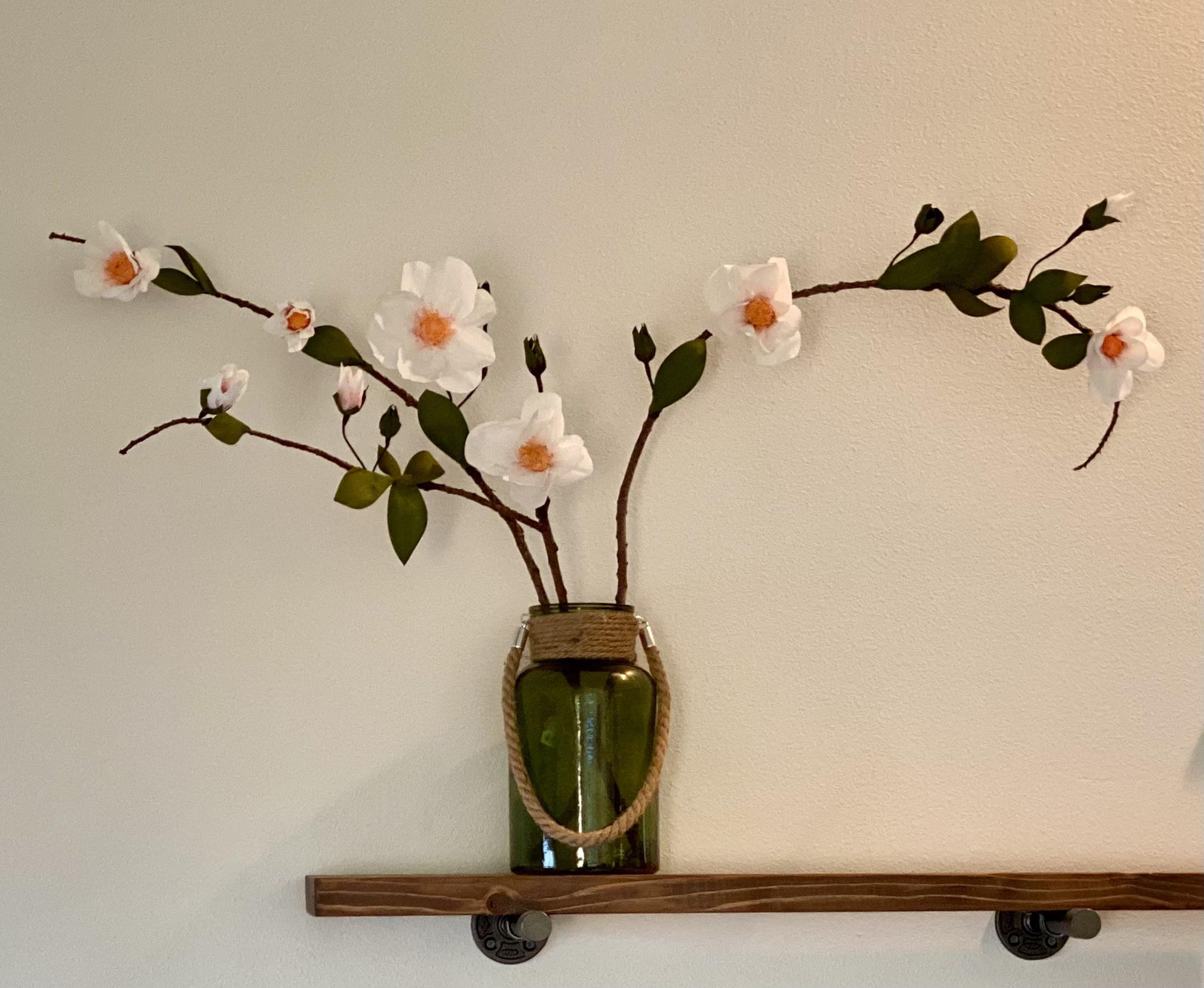 My first crêpe paper flowers cut with a rotary blade on Cricut. Madewithlia. cricut