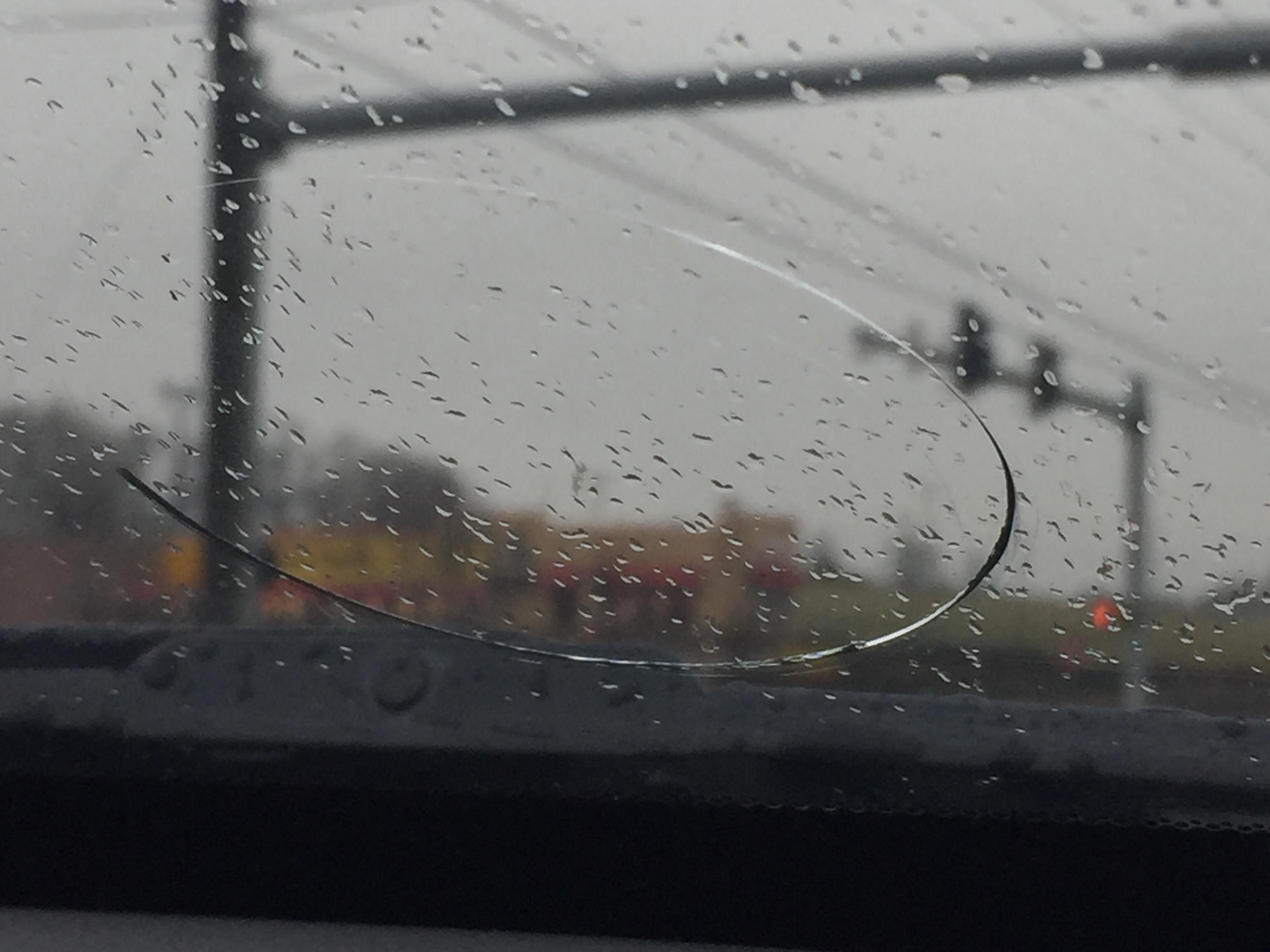 This crack in my windshield that’s been growing in an exact circle r