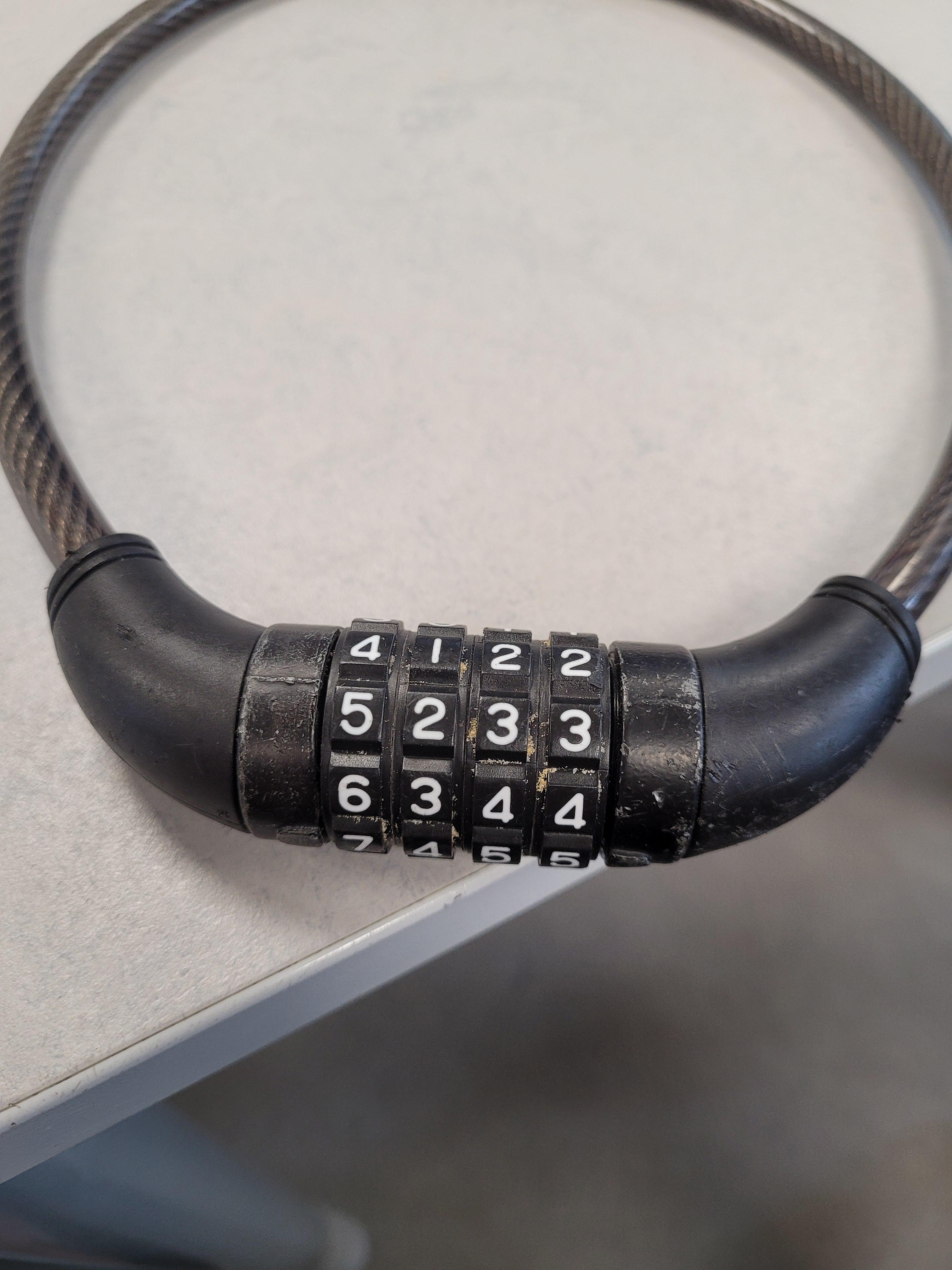 Anyone know how to crack this old combination lock i have? r/lockpicking