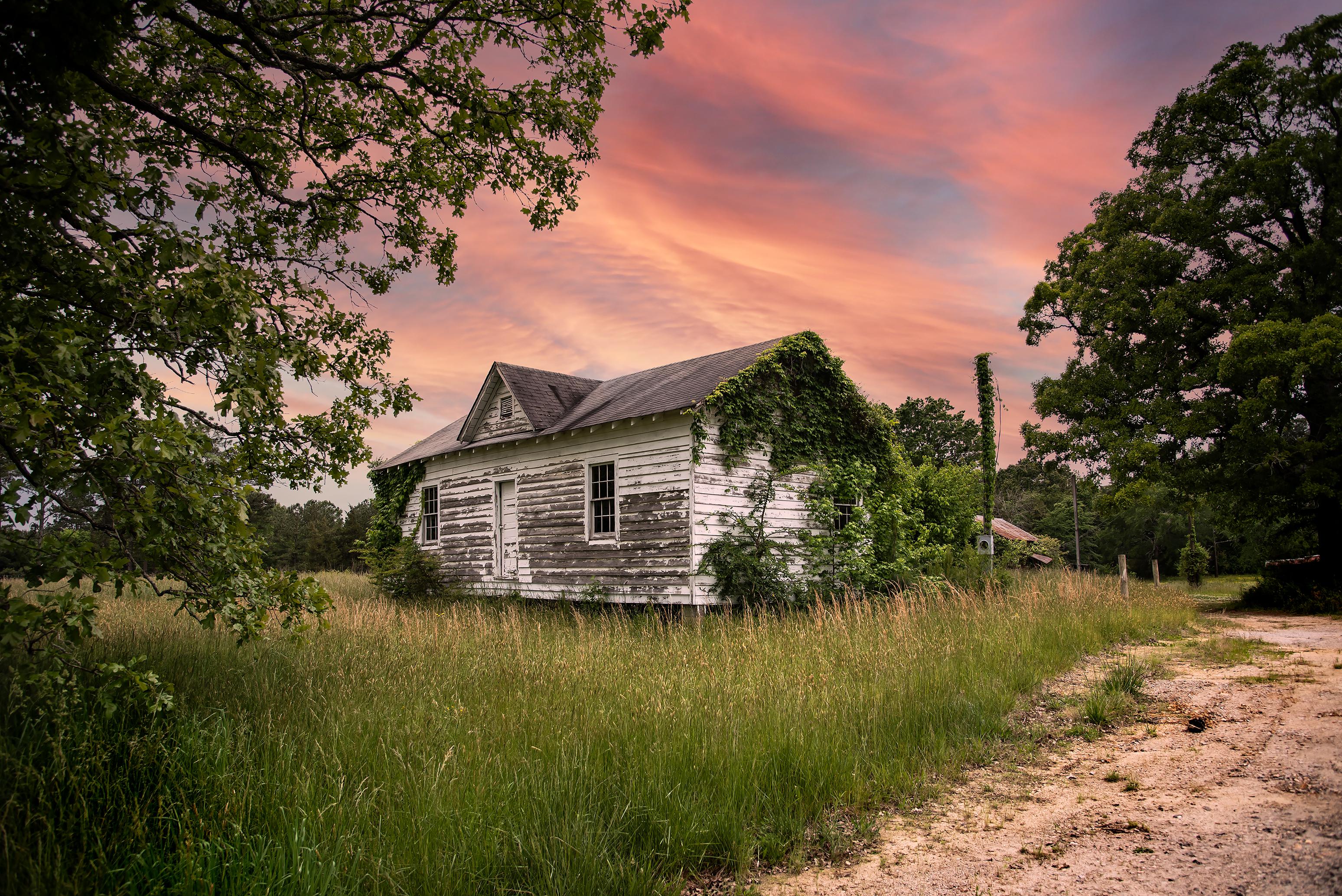 Abandoned Farmhouse in the Gloaming Vance County r/NorthCarolina