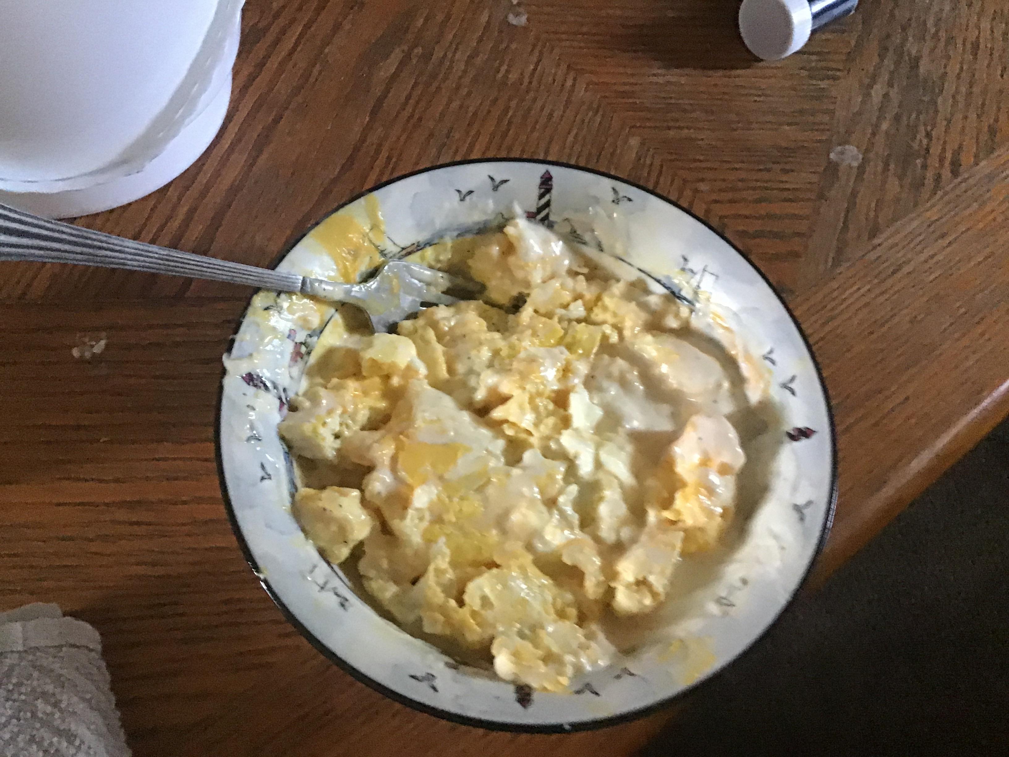 6 Microwaved scrambled eggs mixed with ranch. r/shittyfoodporn