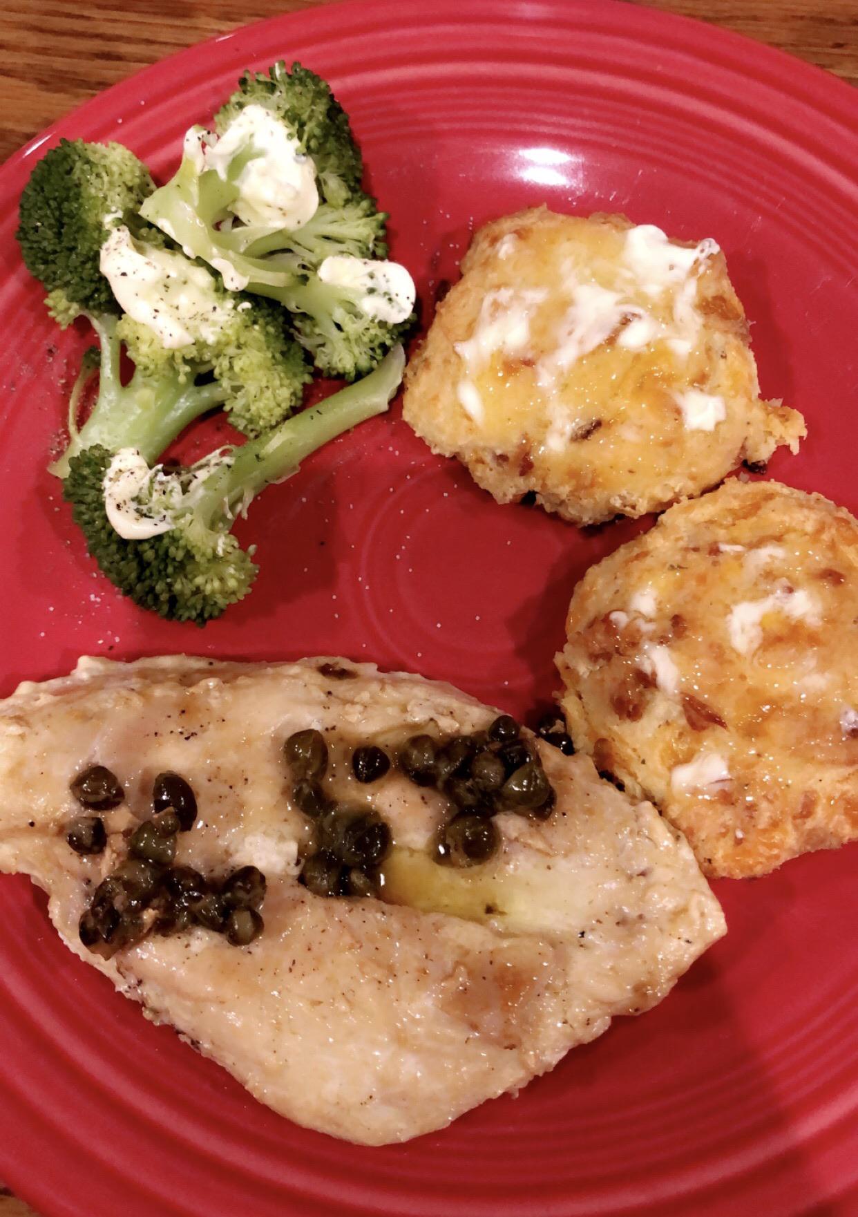 Lemon caper chicken, broccoli, and “crack” keto biscuits r/Keto_Food