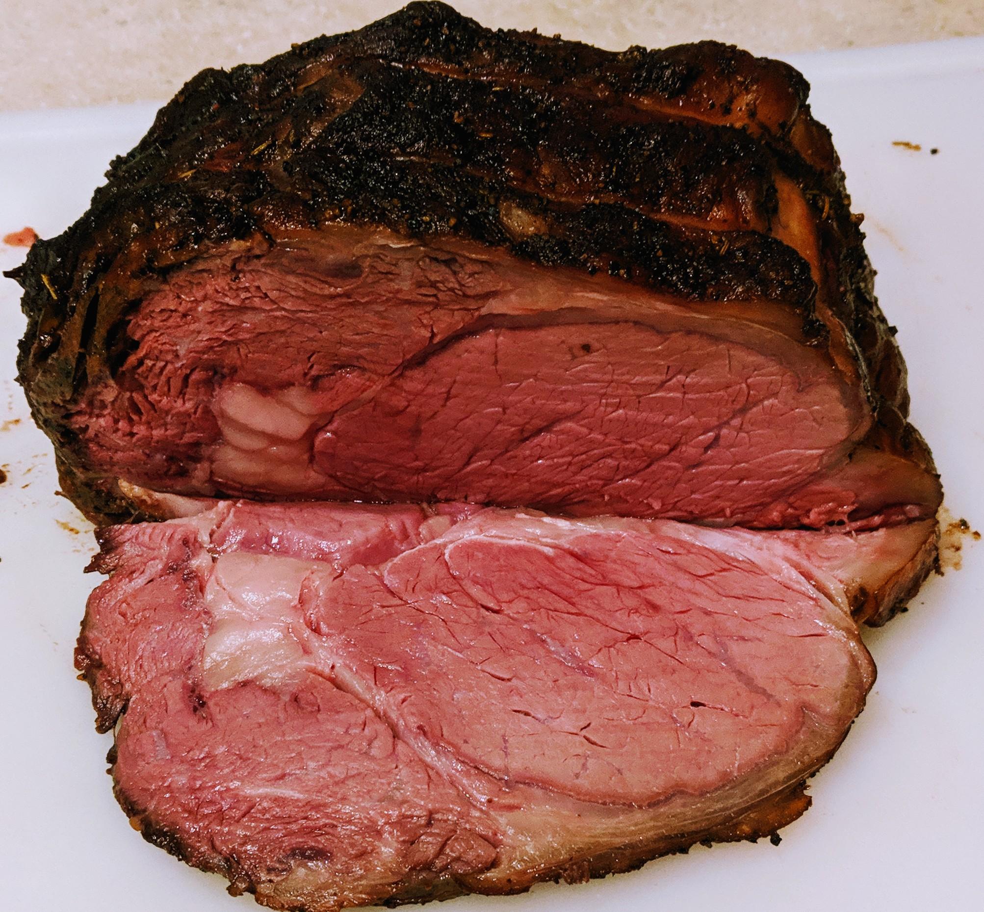 6 lb. Prime rib. 225 on the WSM with oak wood. r/BBQ