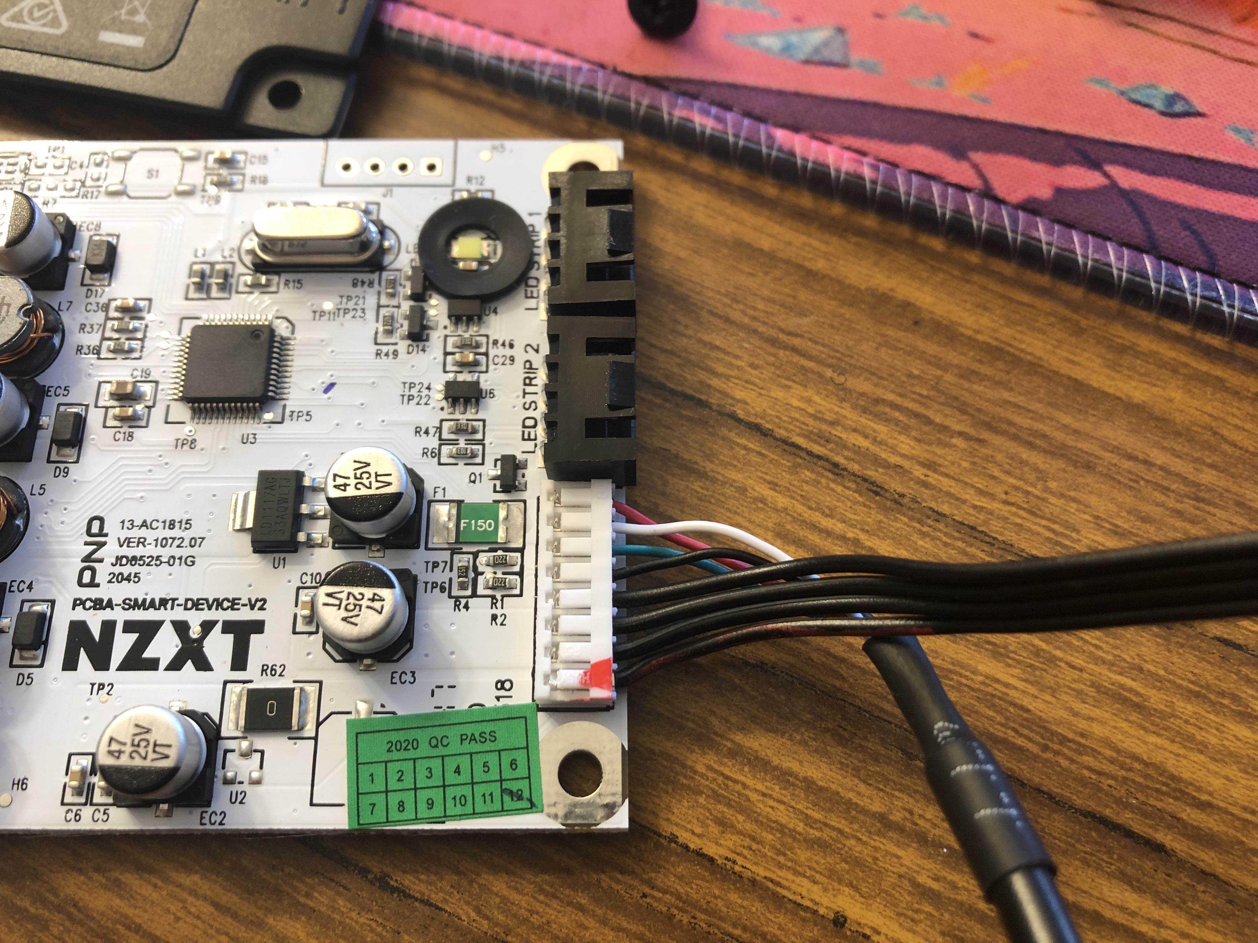 How to remove the wires/pins on the white connector? r/diyelectronics