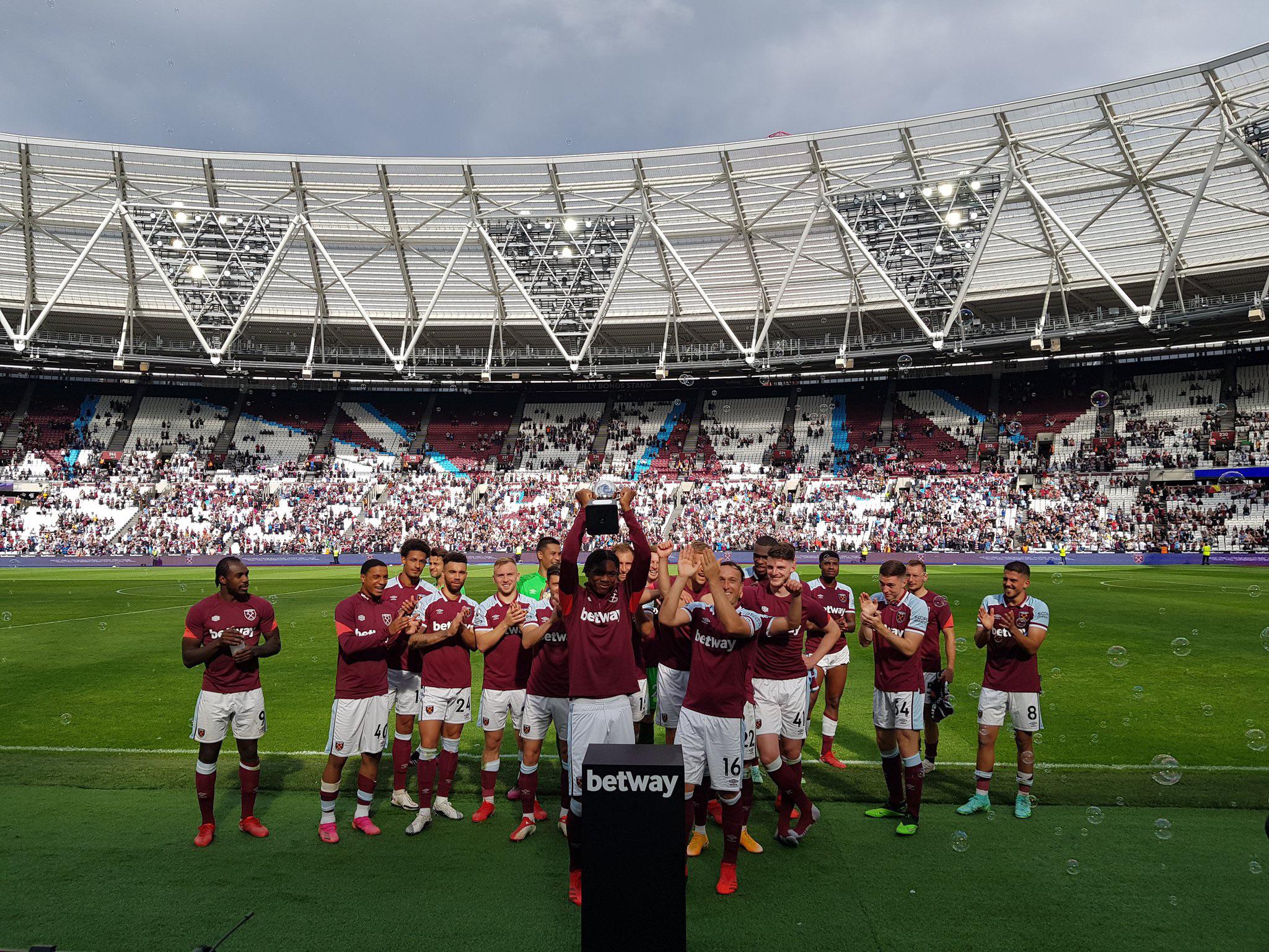 WEST HAM UNITED WINS THE PRESTIGIOUS BETWAY CUP!! r/Hammers(05)