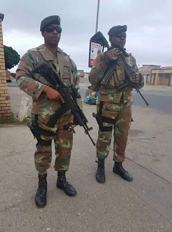 South African National Defence Force SOF troops [720×480] r/MilitaryPorn