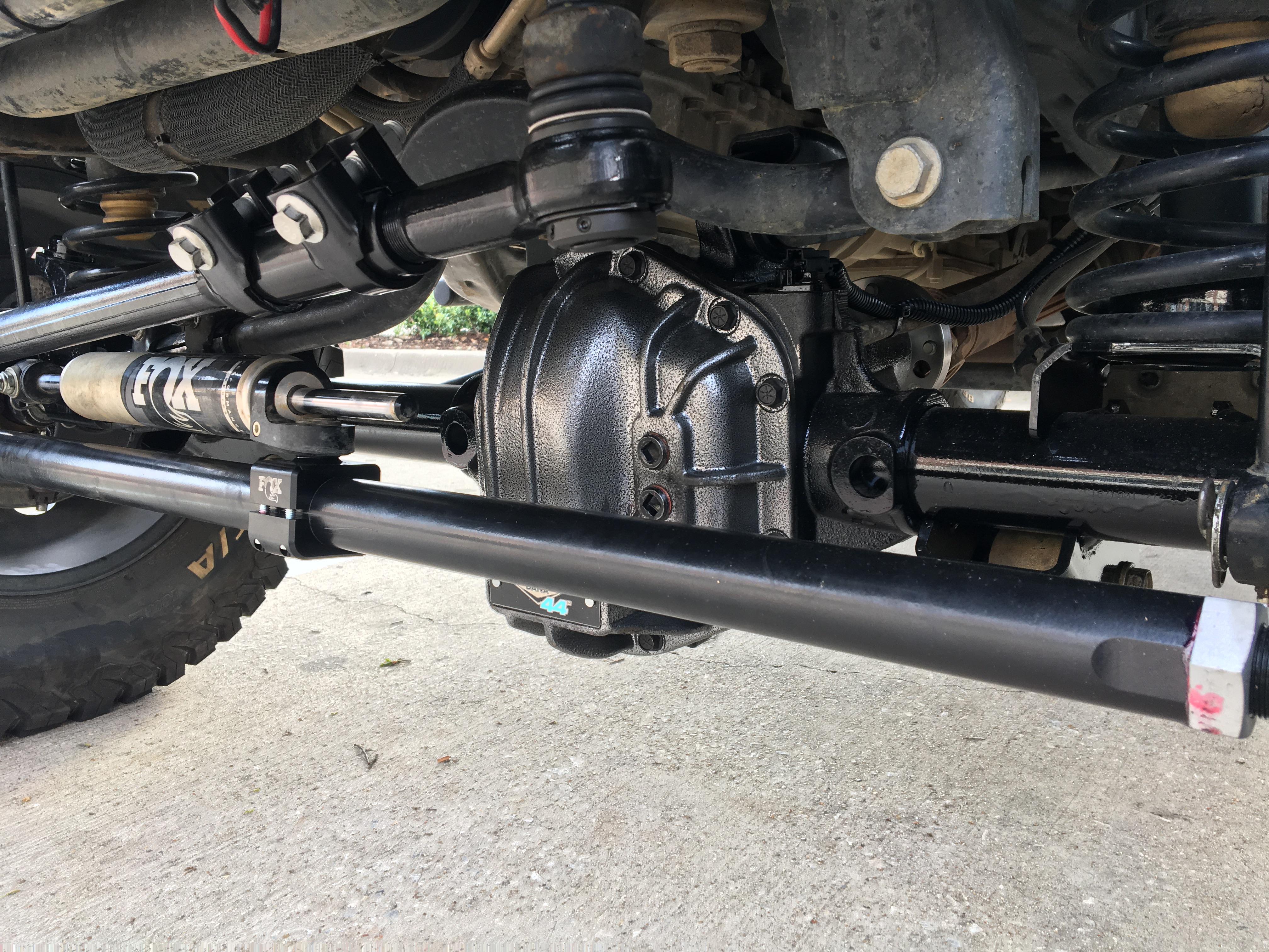 Was finally able to swap that front Dana 30 for an ultimate 44! Excited