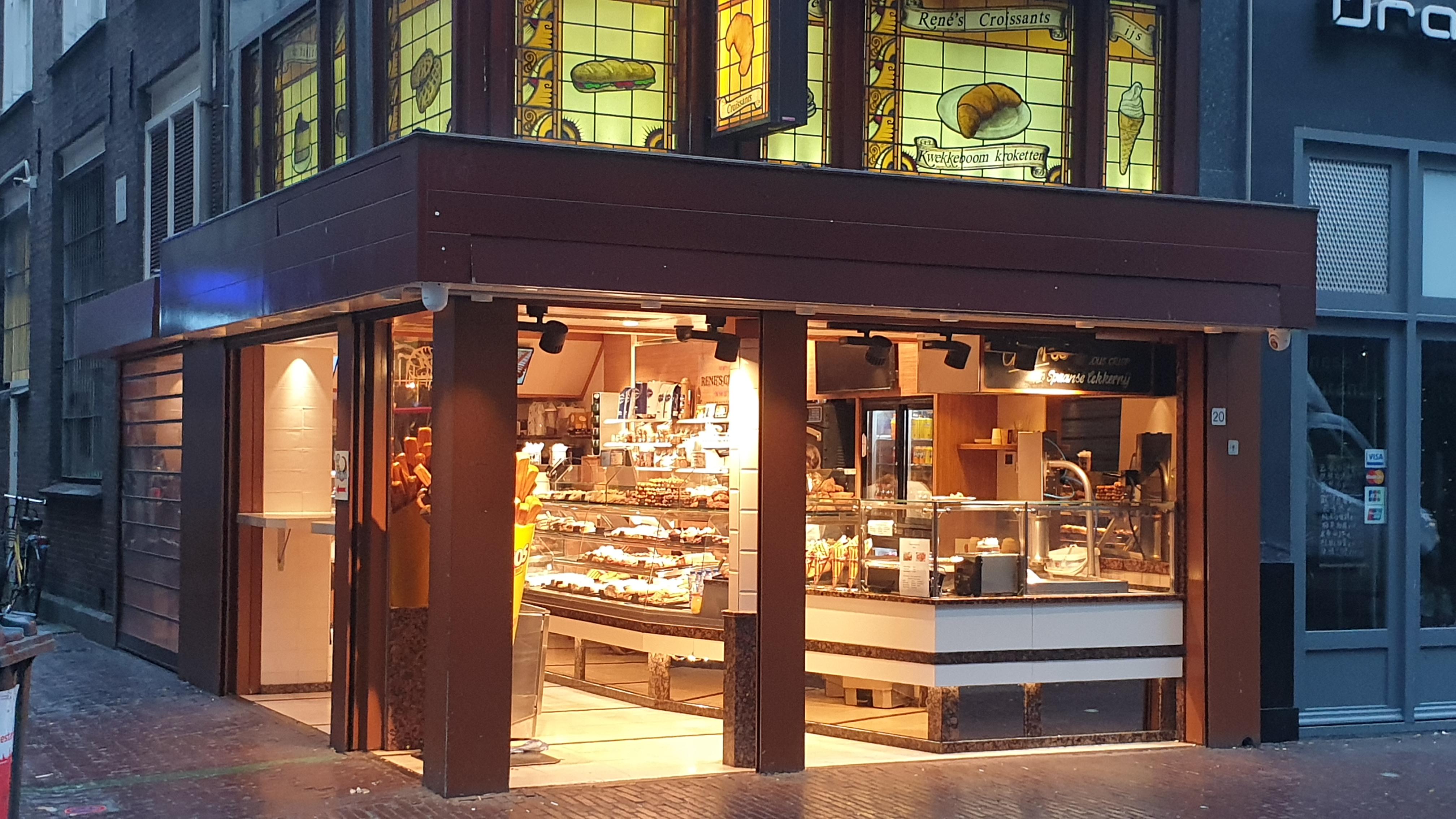 Cozy bakery in the early morning on a grey day in Amsterdam [OC] r/CozyPlaces
